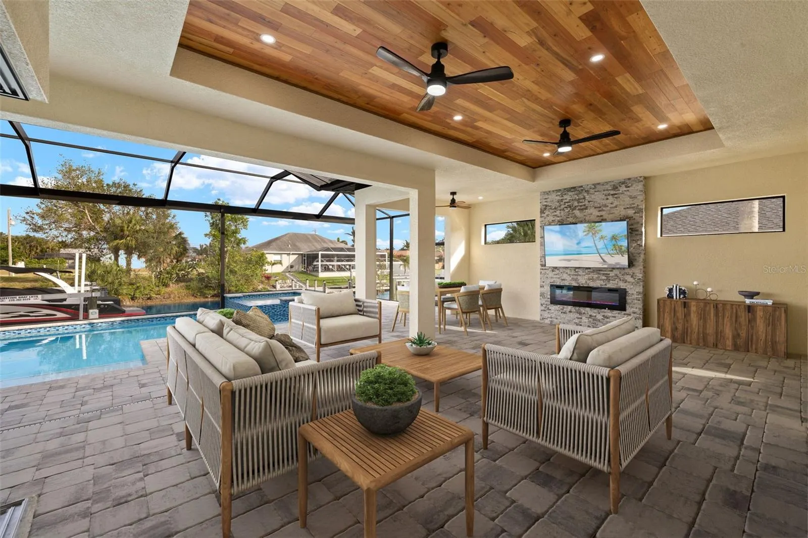 4411 PELICAN BLVD
