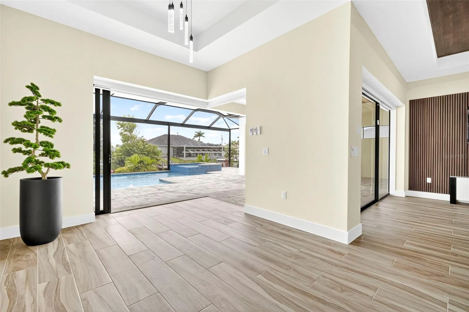 4411 PELICAN BLVD