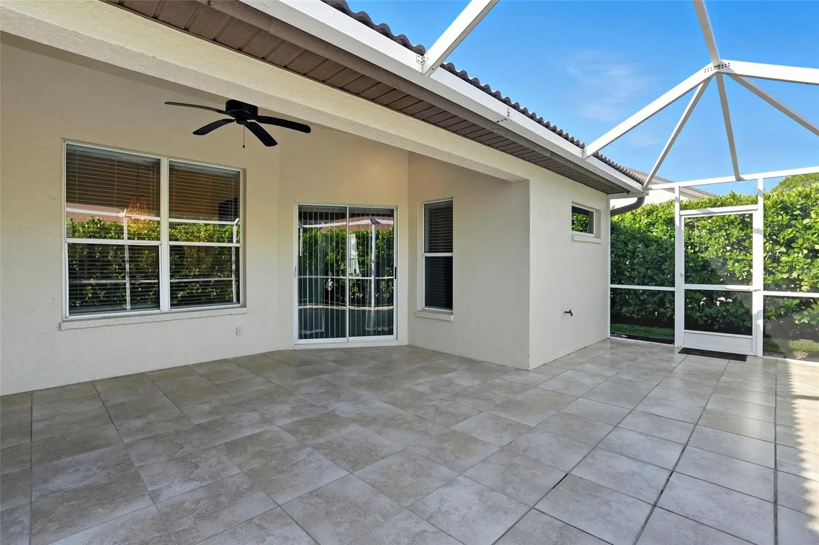 3690 BALI LN