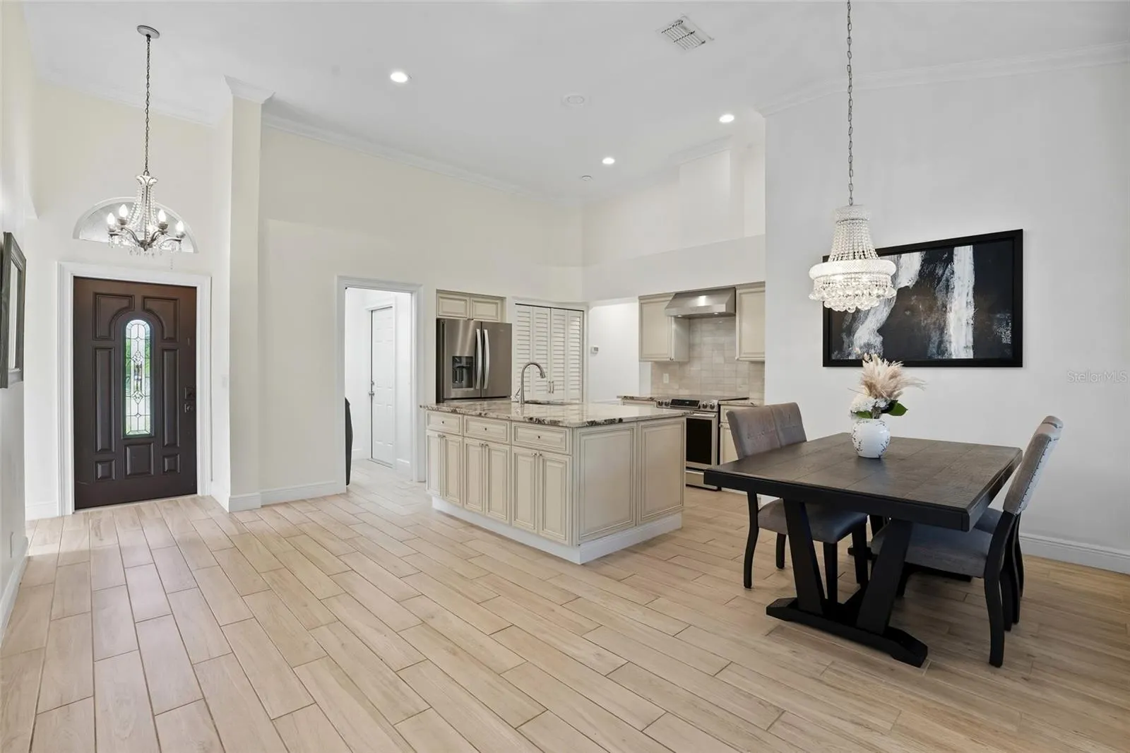 3690 BALI LN