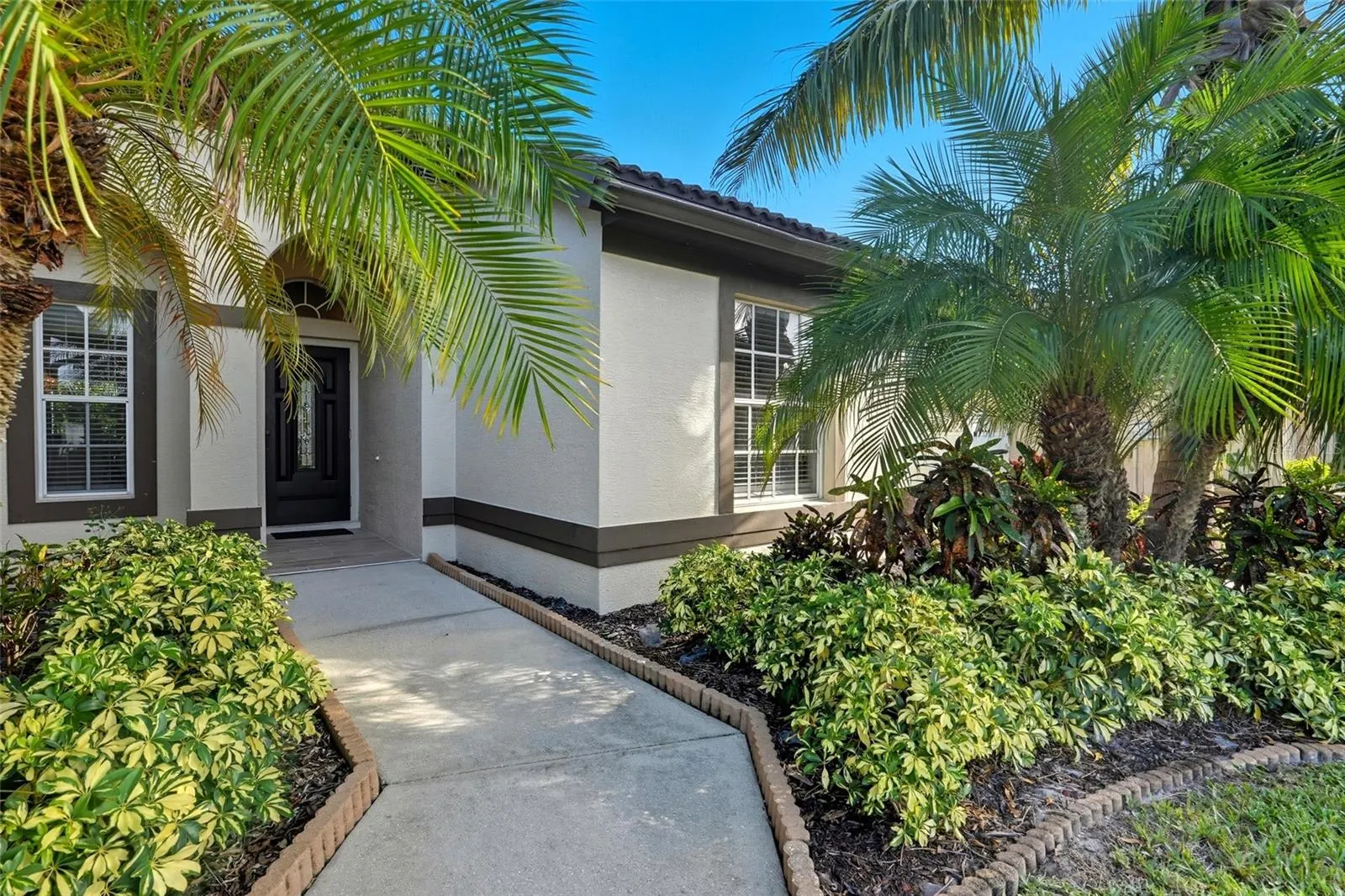 3690 BALI LN