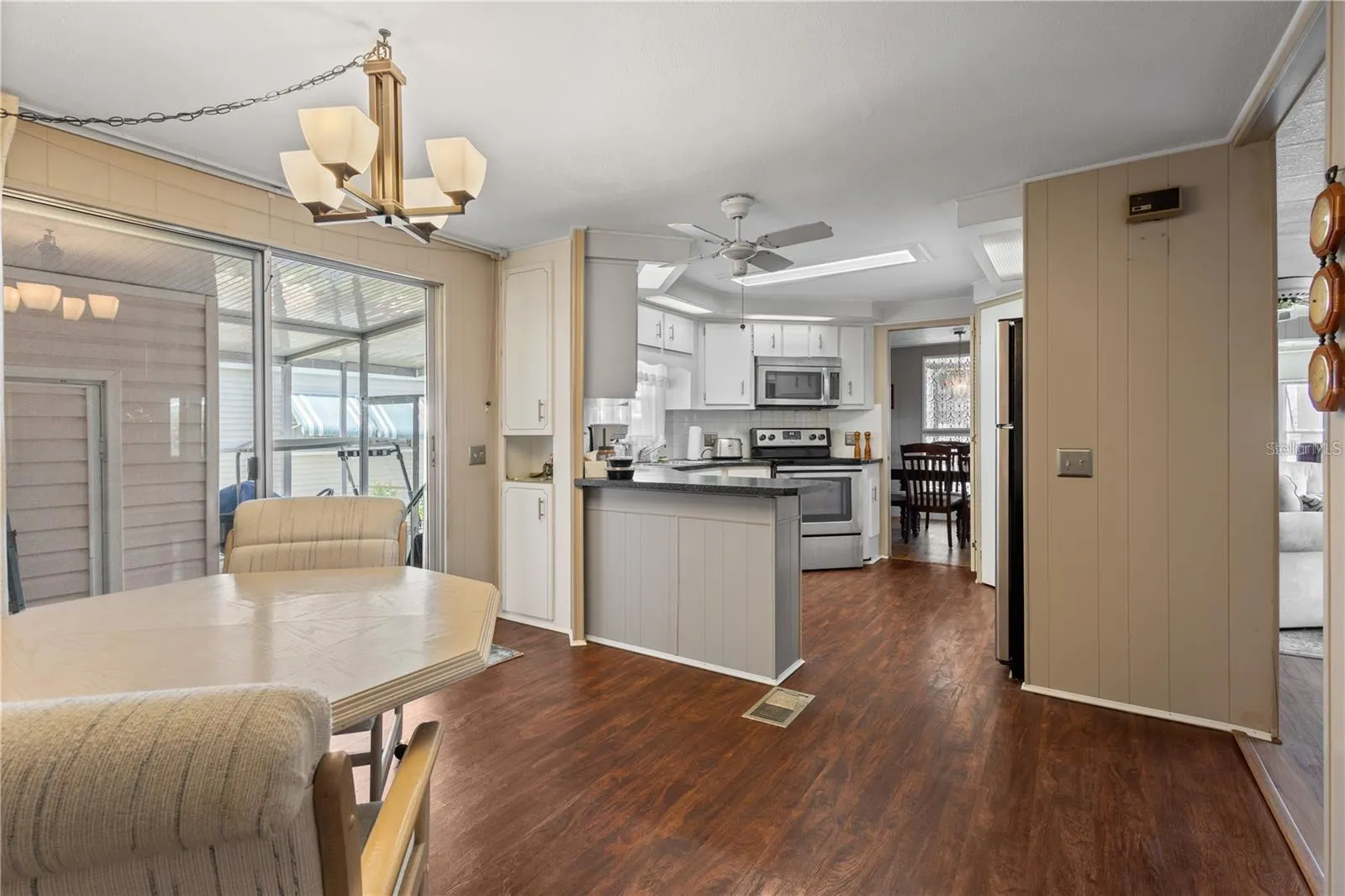 2100 KINGS HIGHWAY #175, #175