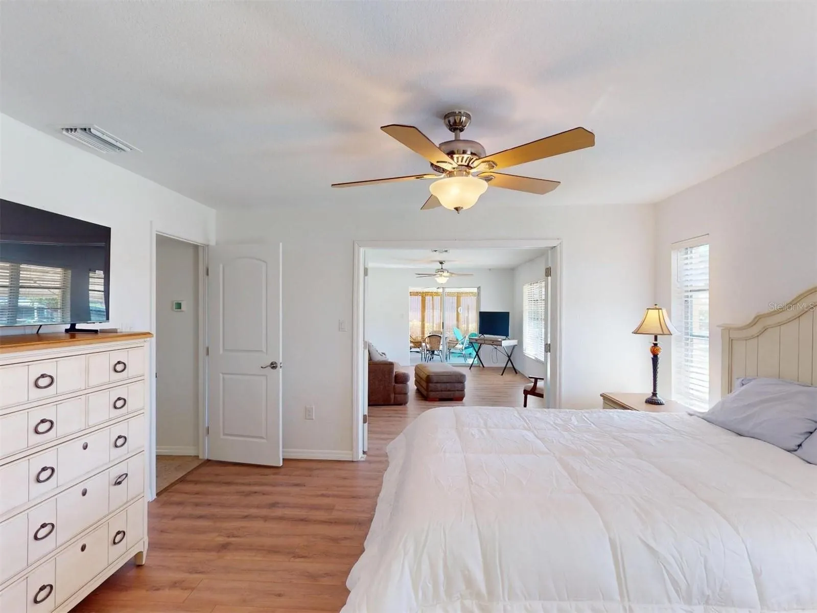 18393 HOTTELET CIR