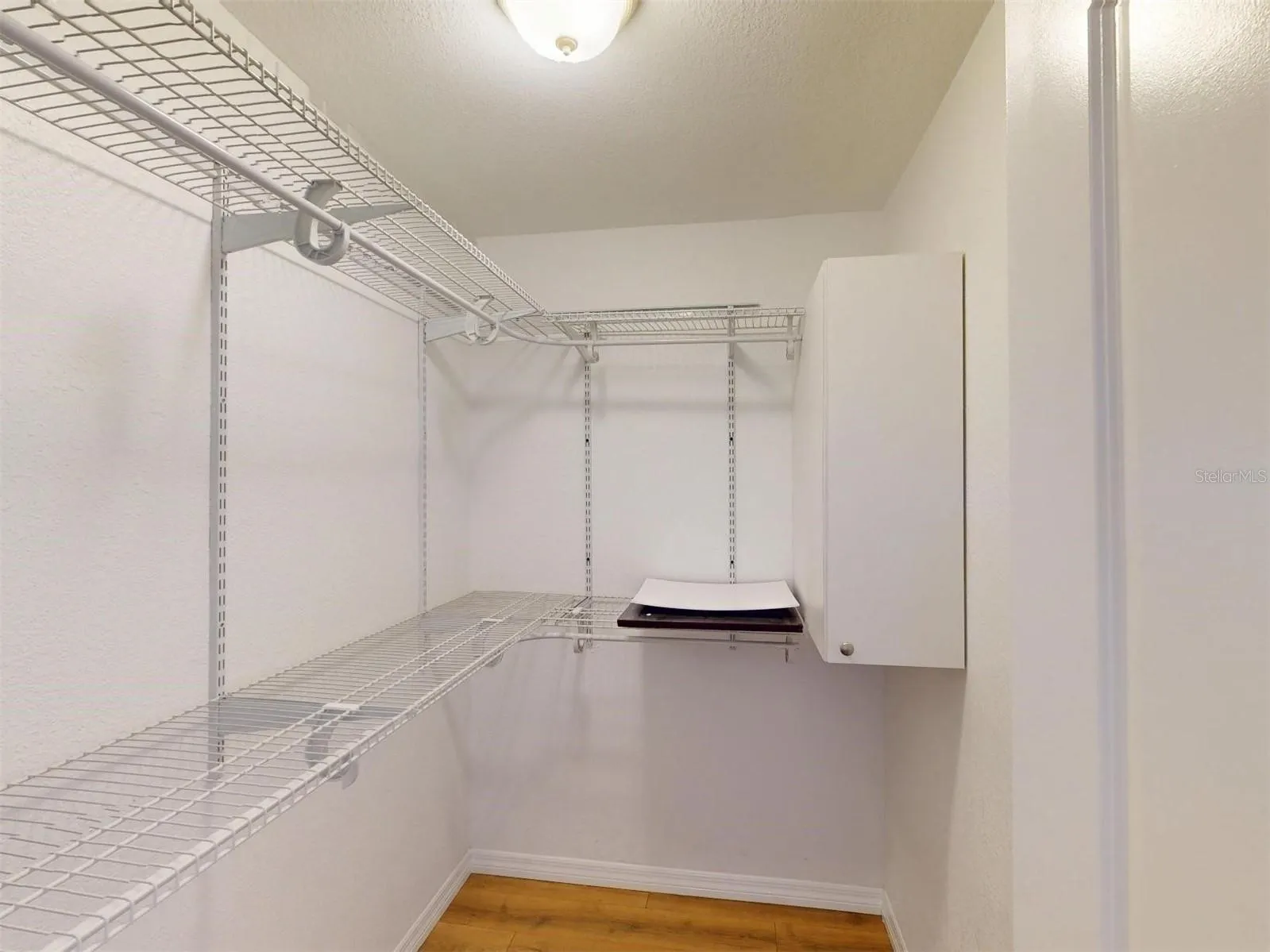 18393 HOTTELET CIR