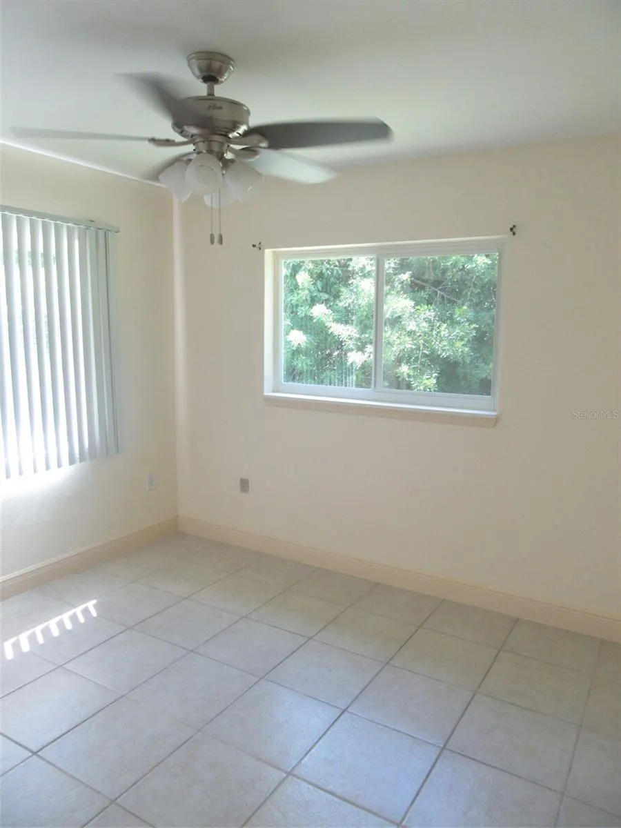 1110 CORAL RIDGE DR