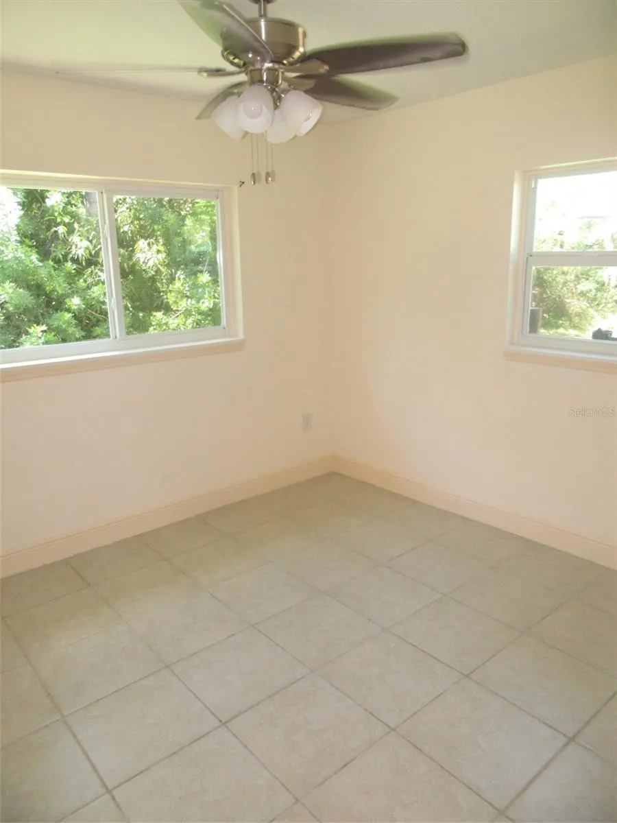 1110 CORAL RIDGE DR