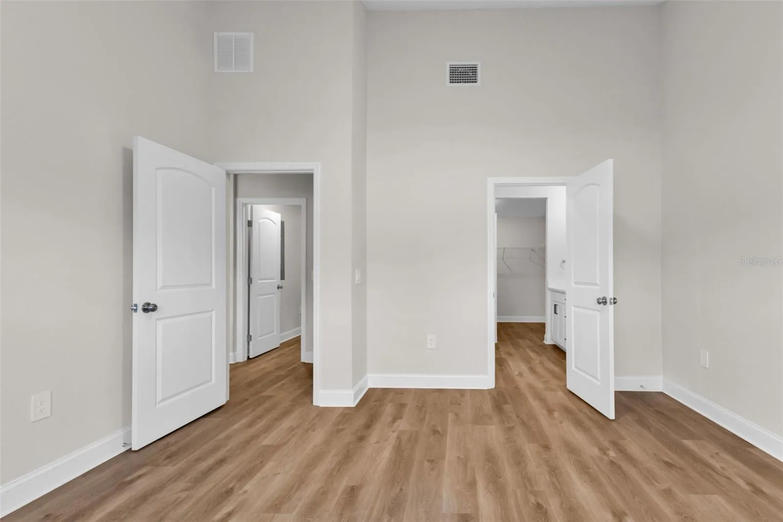 3642 LAREDO AVE