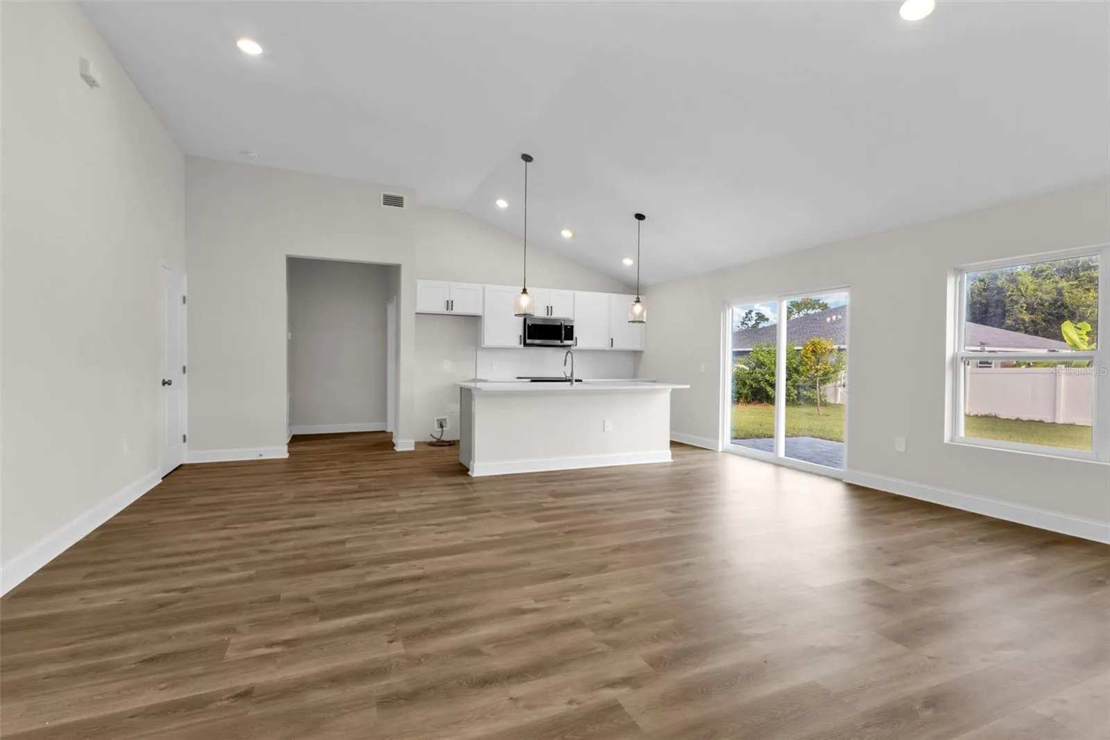 3642 LAREDO AVE
