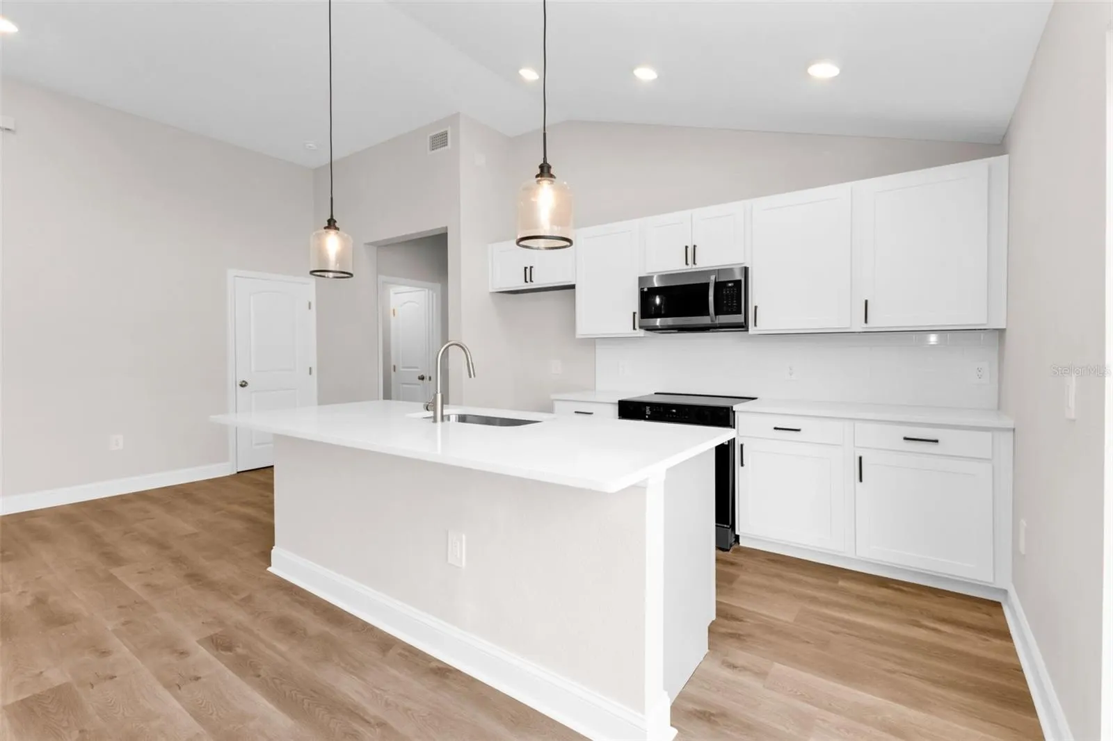 3642 LAREDO AVE