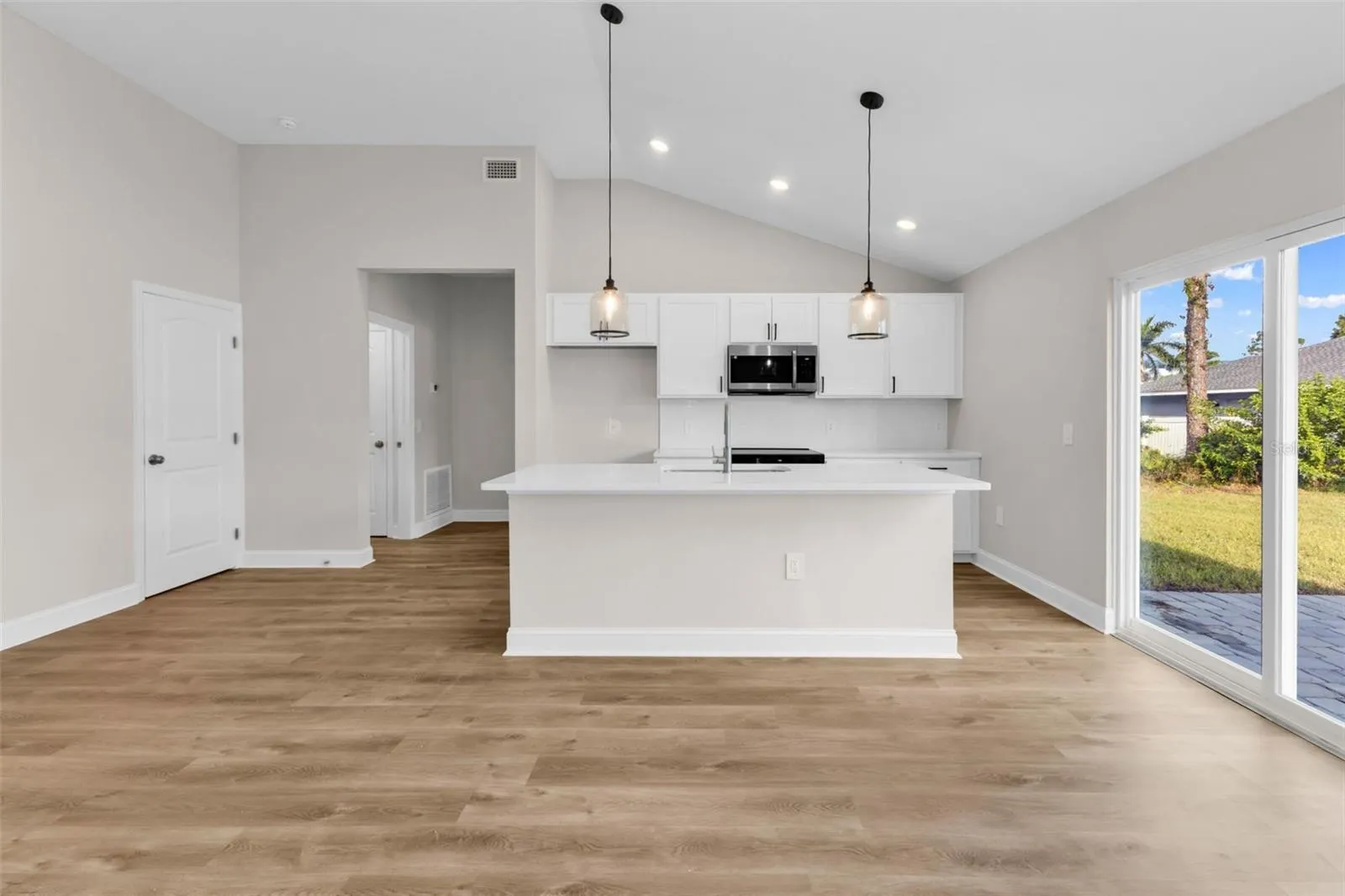 3642 LAREDO AVE