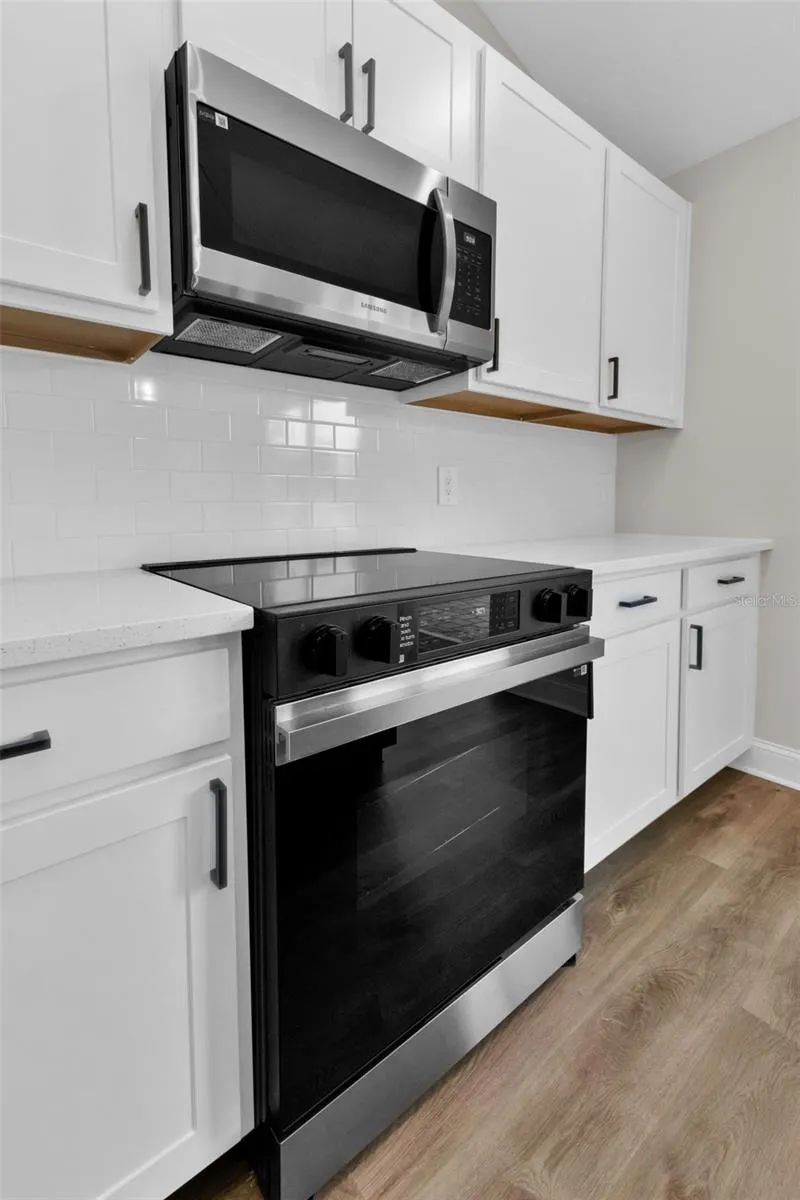 3642 LAREDO AVE