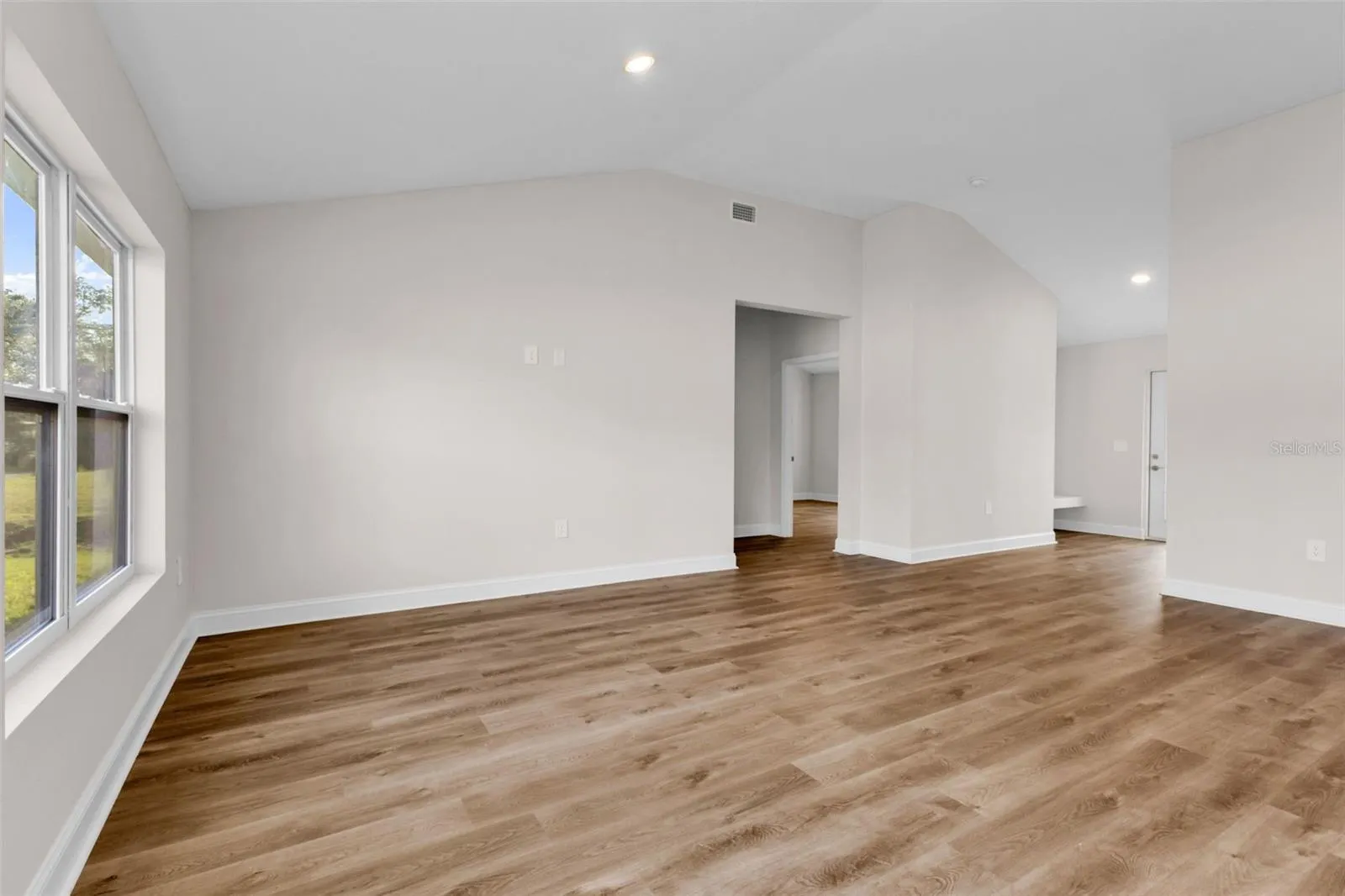 3642 LAREDO AVE