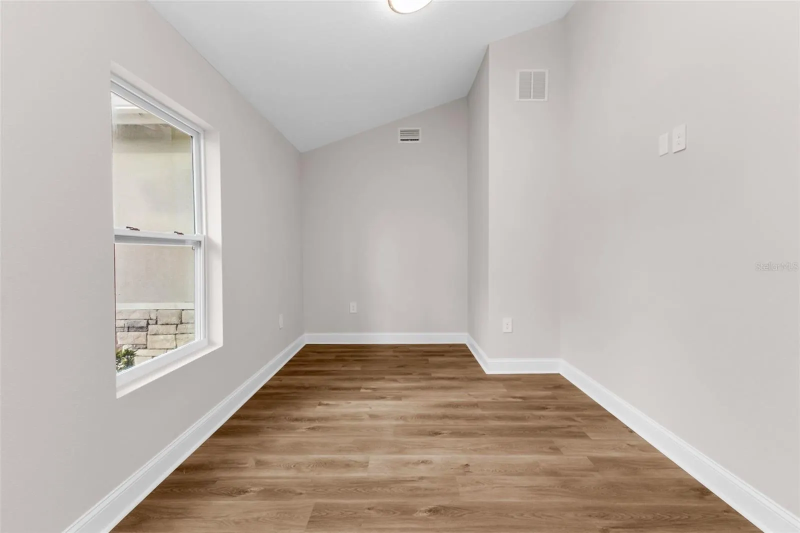 3642 LAREDO AVE