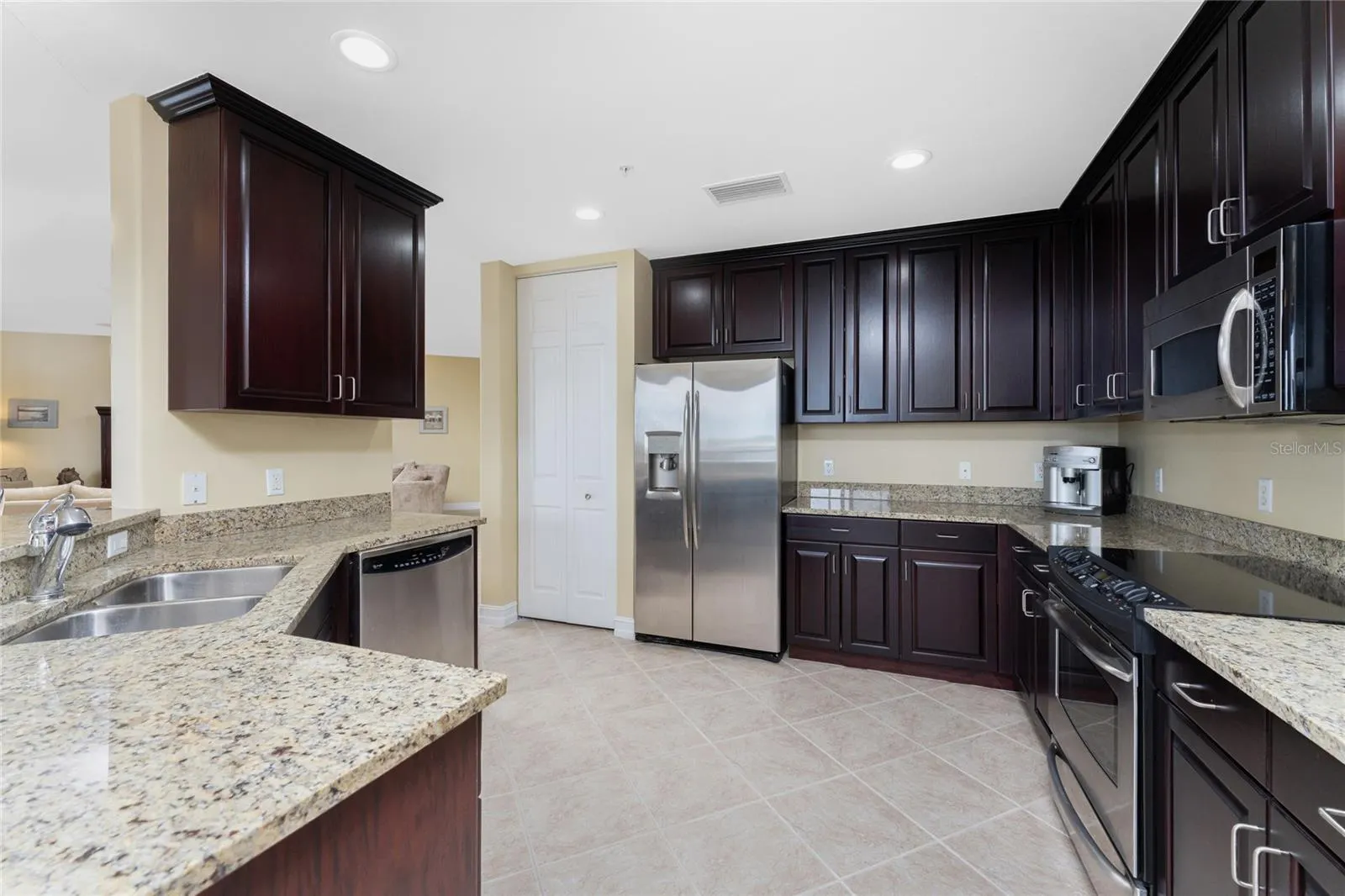 88 VIVANTE BLVD #8845/405, #8845/405