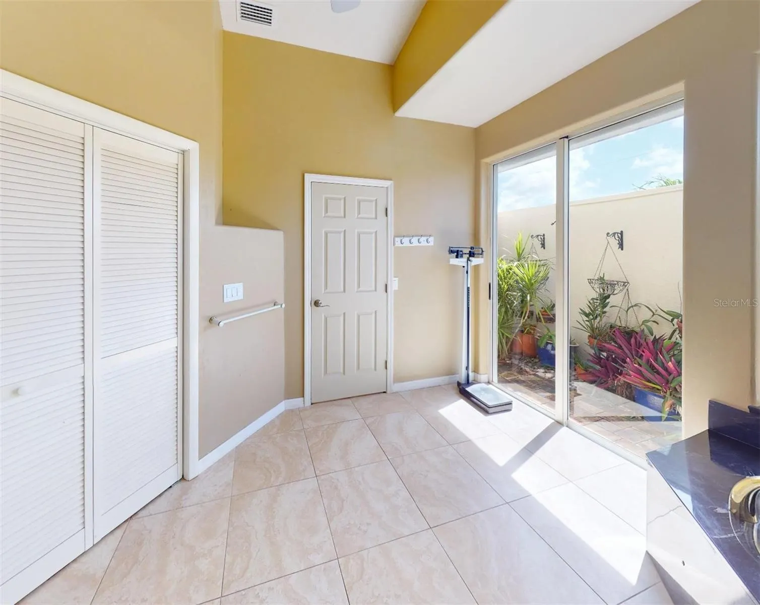 2548 BRAZILIA CT