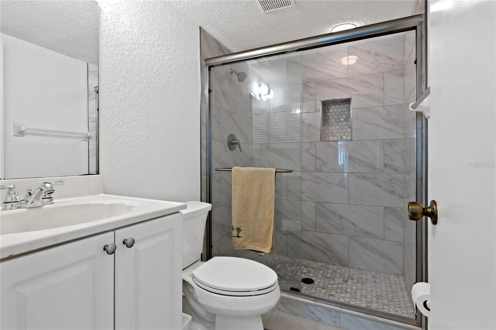 4032 OAKVIEW DR #H1, #H1
