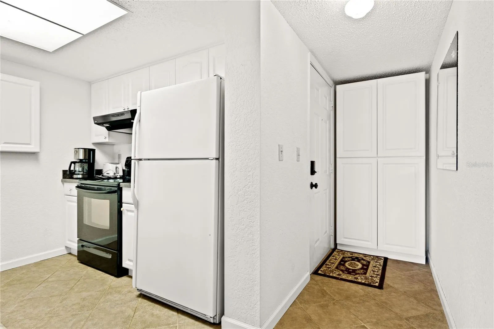 4032 OAKVIEW DR #H1, #H1