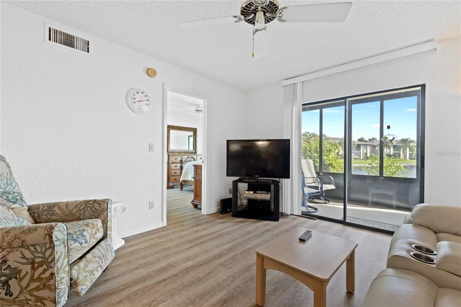 4032 OAKVIEW DR #H1, #H1
