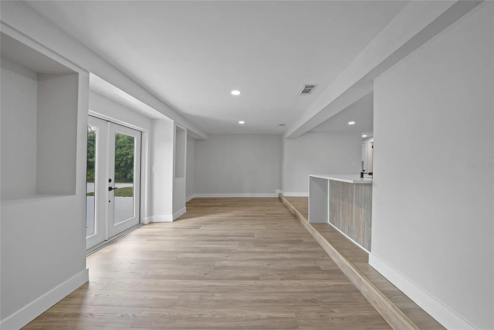 20191 GLADSTONE AVE