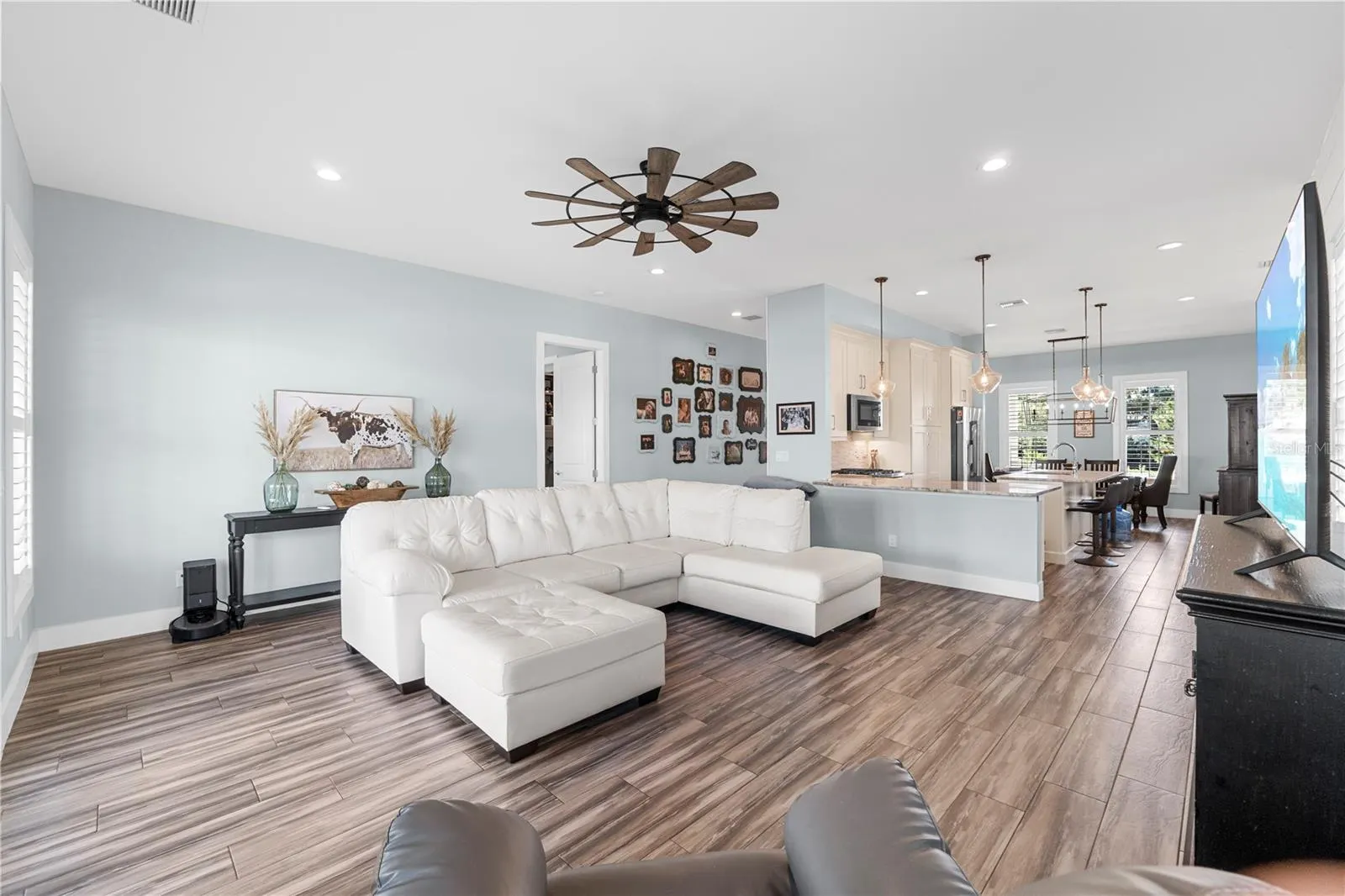 42138 LAKE TIMBER DR