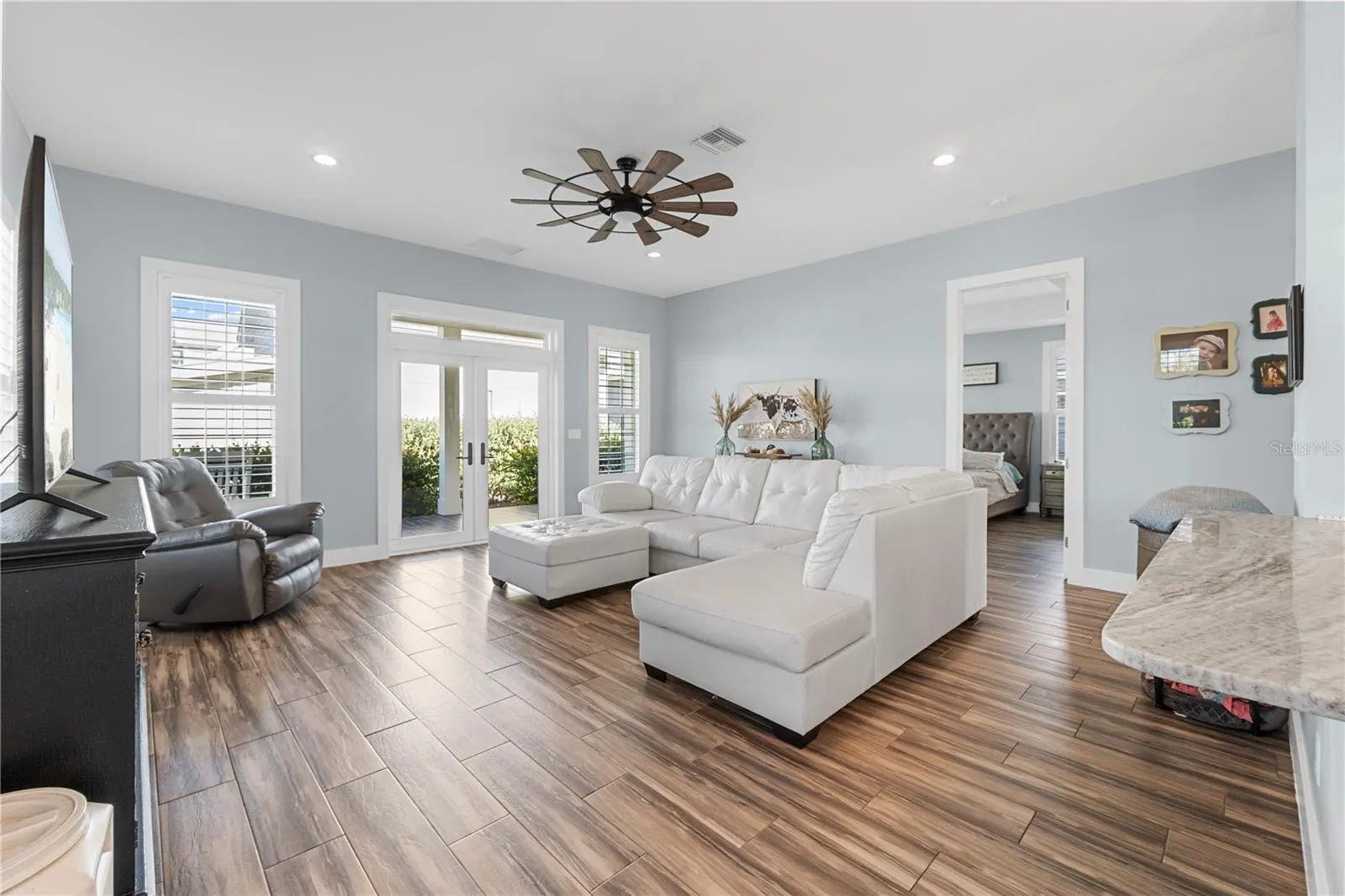 42138 LAKE TIMBER DR