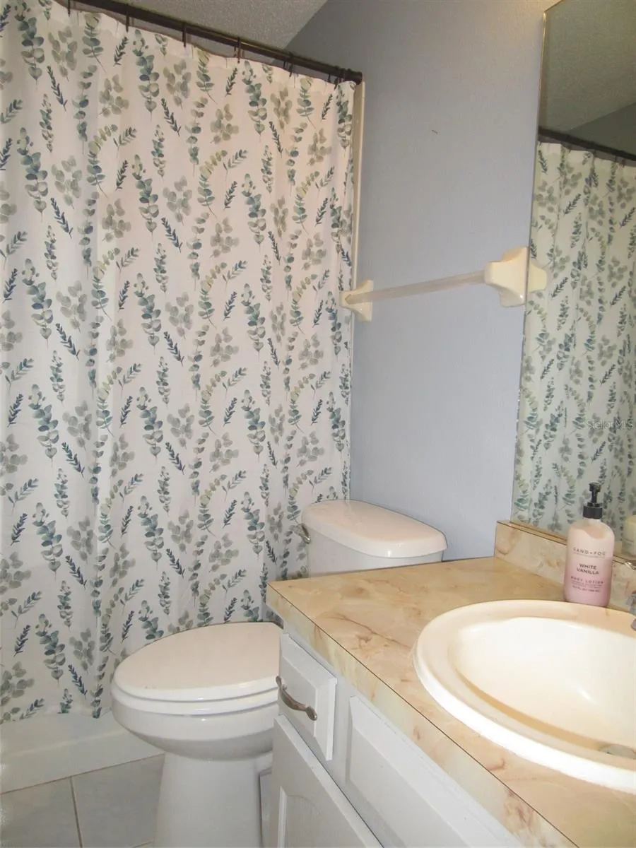 264 CAMILLIA LN #B, #B