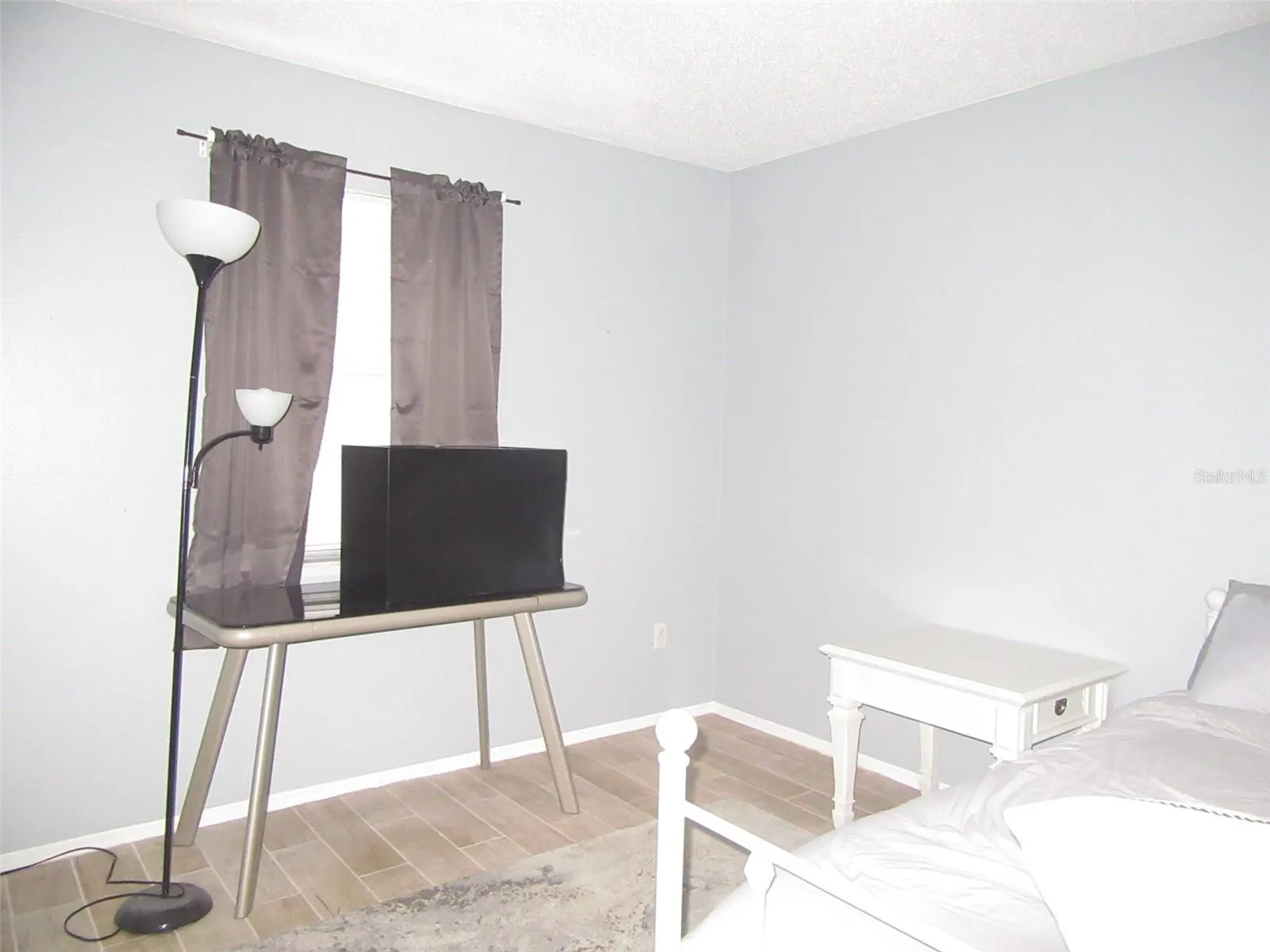 264 CAMILLIA LN #B, #B