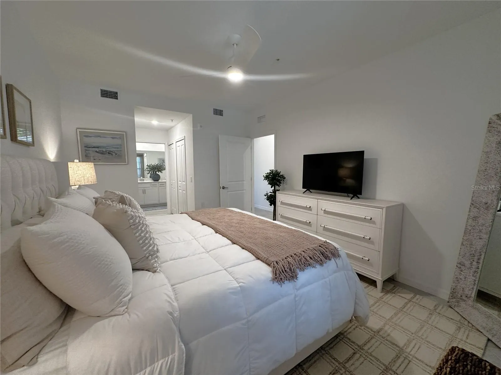 14234 HERITAGE LANDING BLVD #1013, #1013