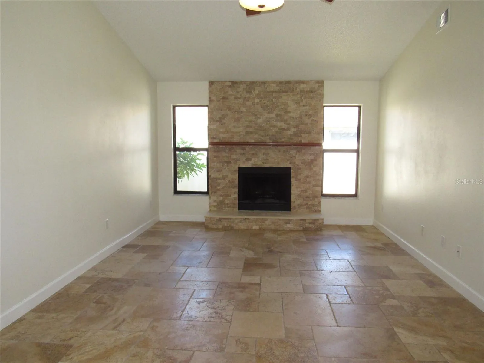 1155 OSCEOLA BLVD