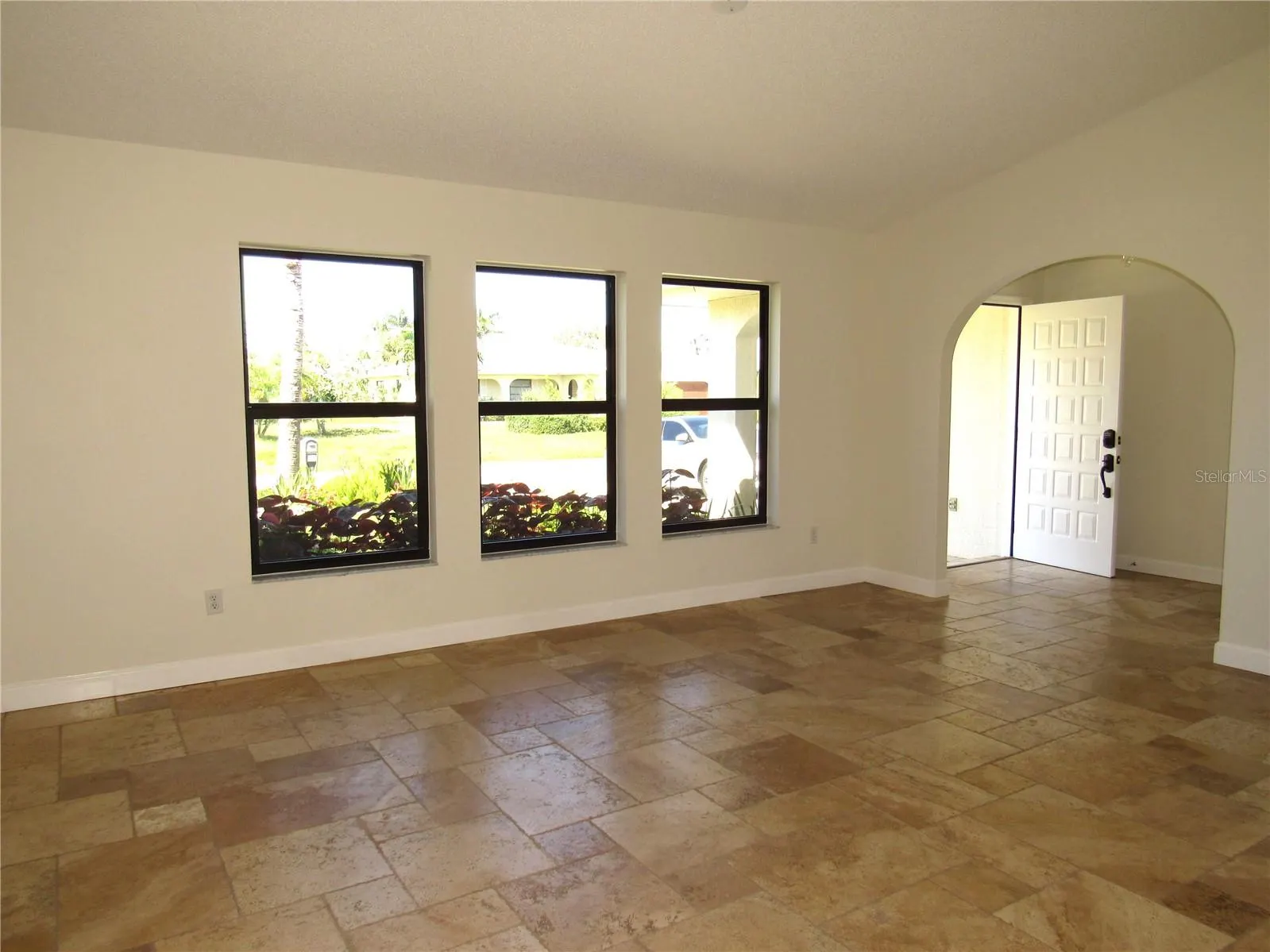 1155 OSCEOLA BLVD