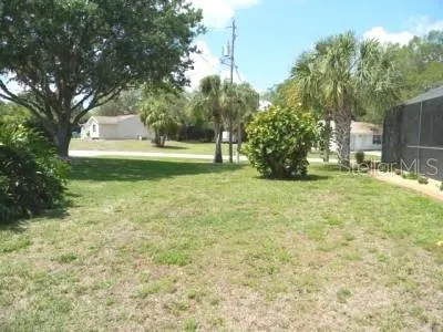 18371 EDGEWATER DR