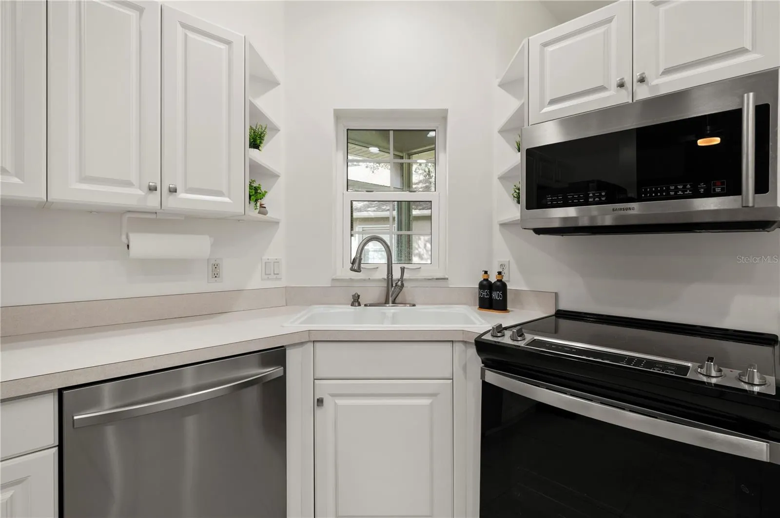 1260 WHITE OAK TRL