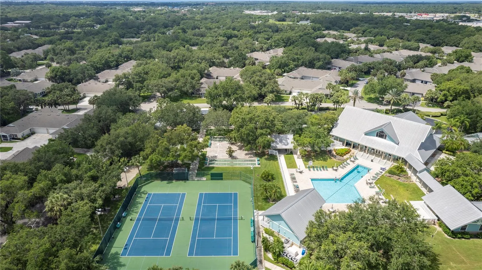 1260 WHITE OAK TRL