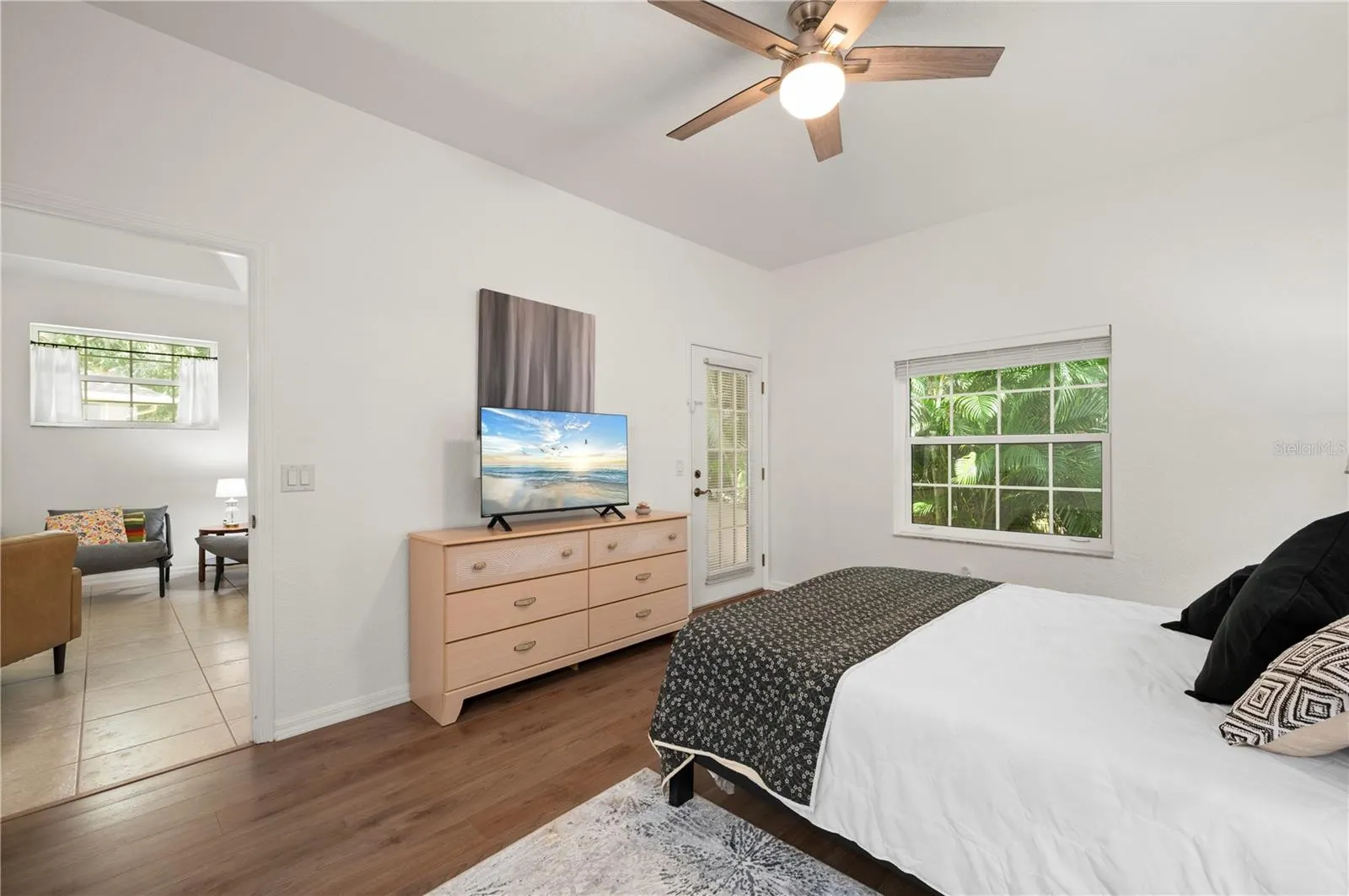 1260 WHITE OAK TRL