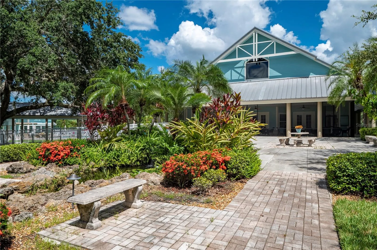 1260 WHITE OAK TRL