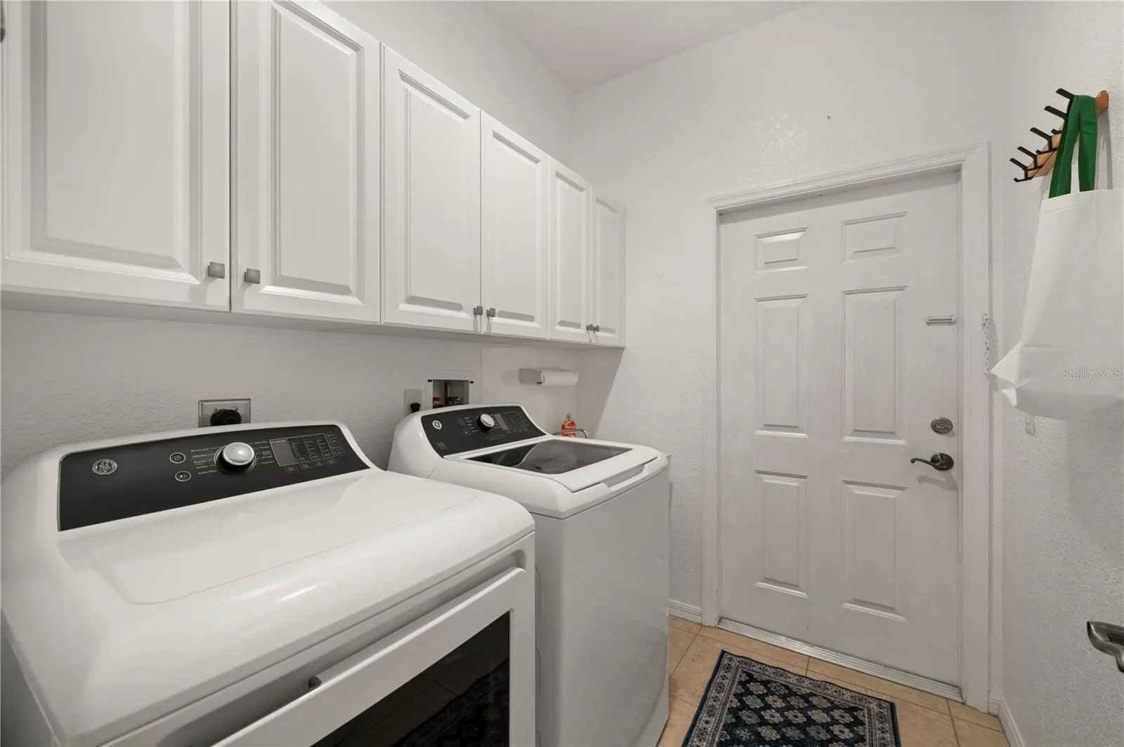 1260 WHITE OAK TRL