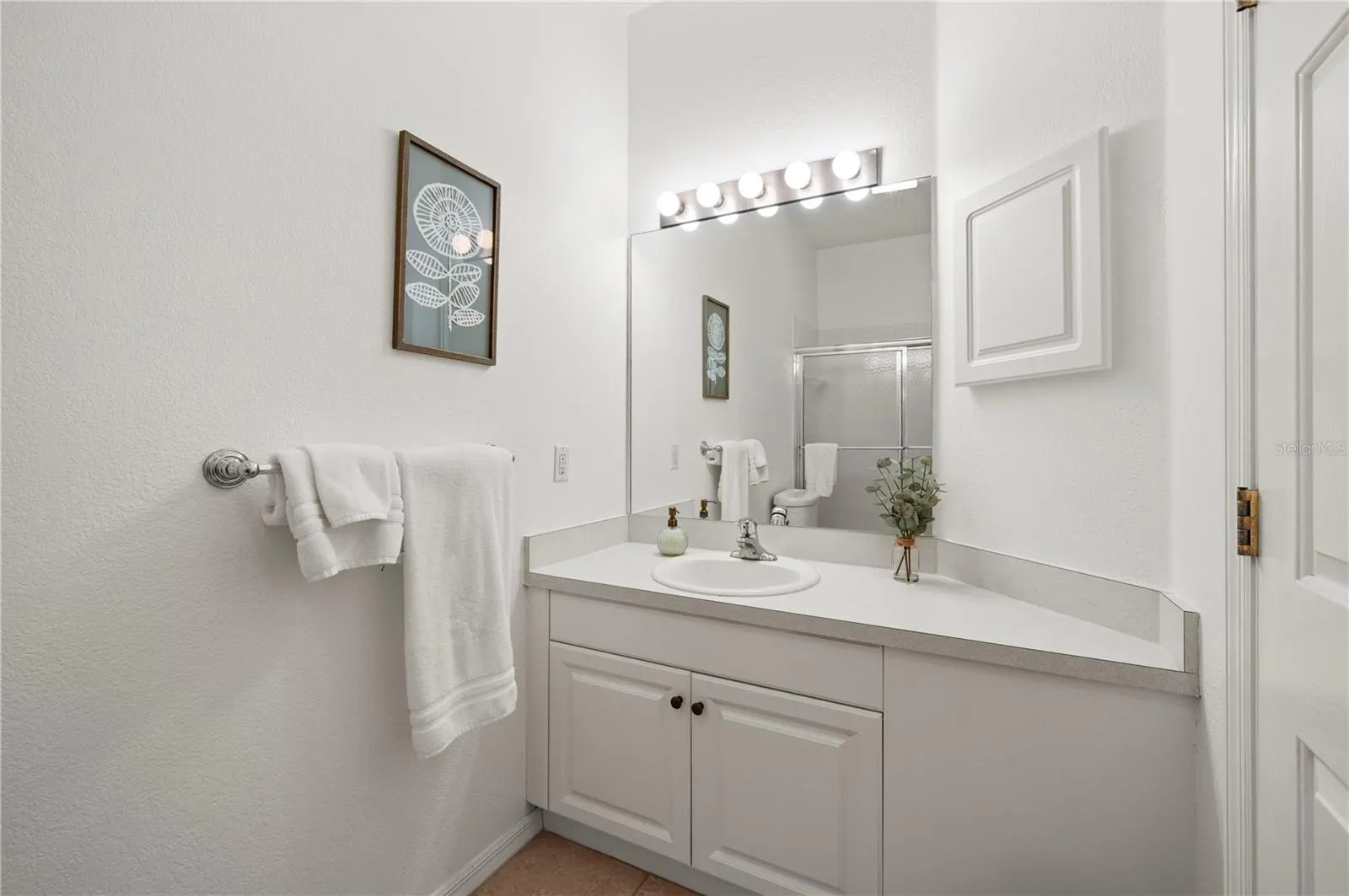 1260 WHITE OAK TRL