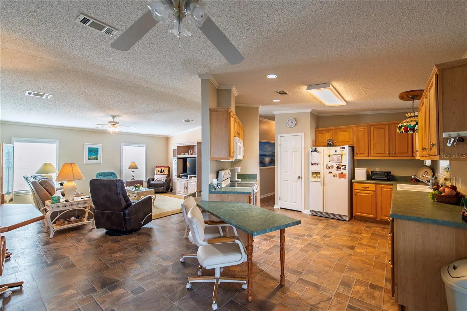 36 EMDEN CIR