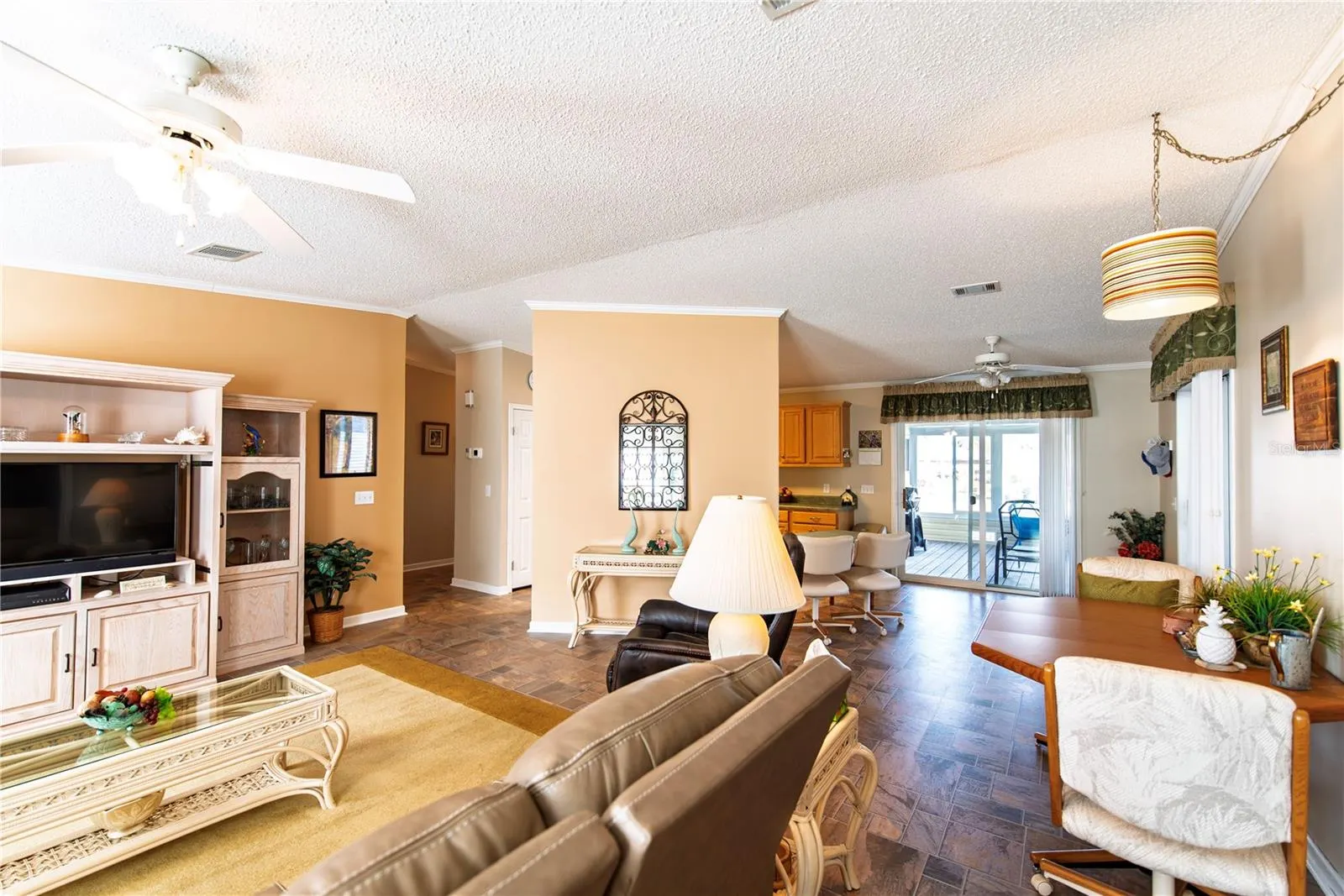 36 EMDEN CIR