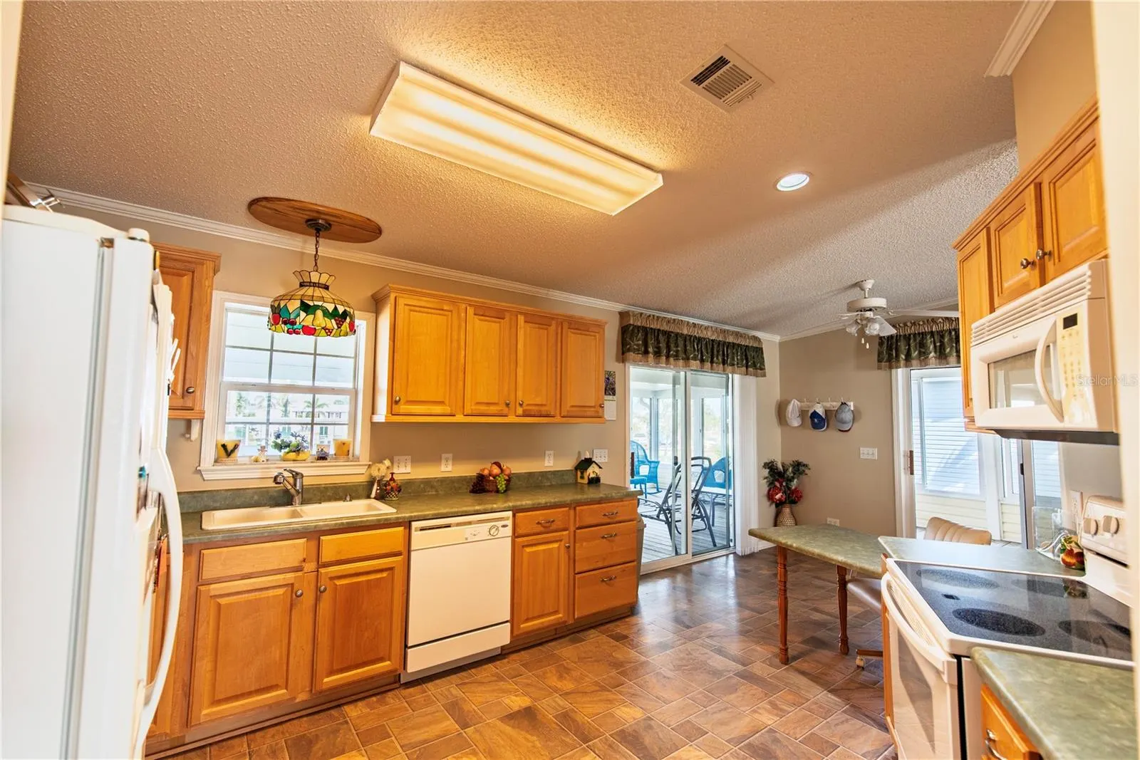 36 EMDEN CIR