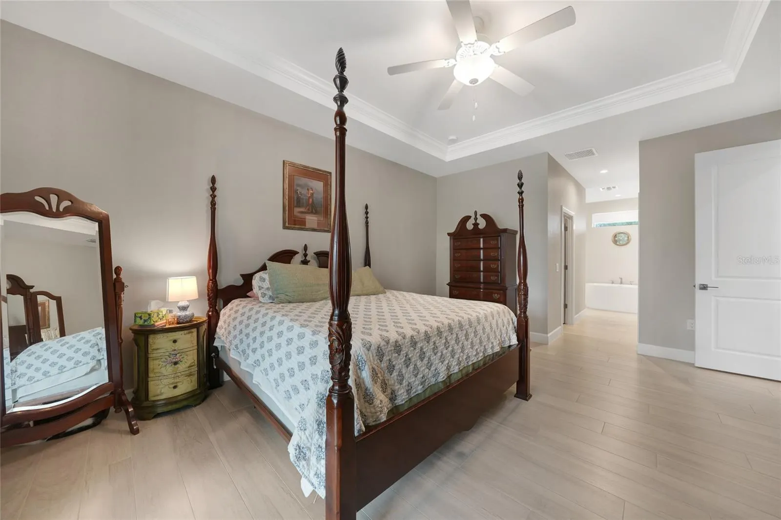 5435 MONTEGO LN