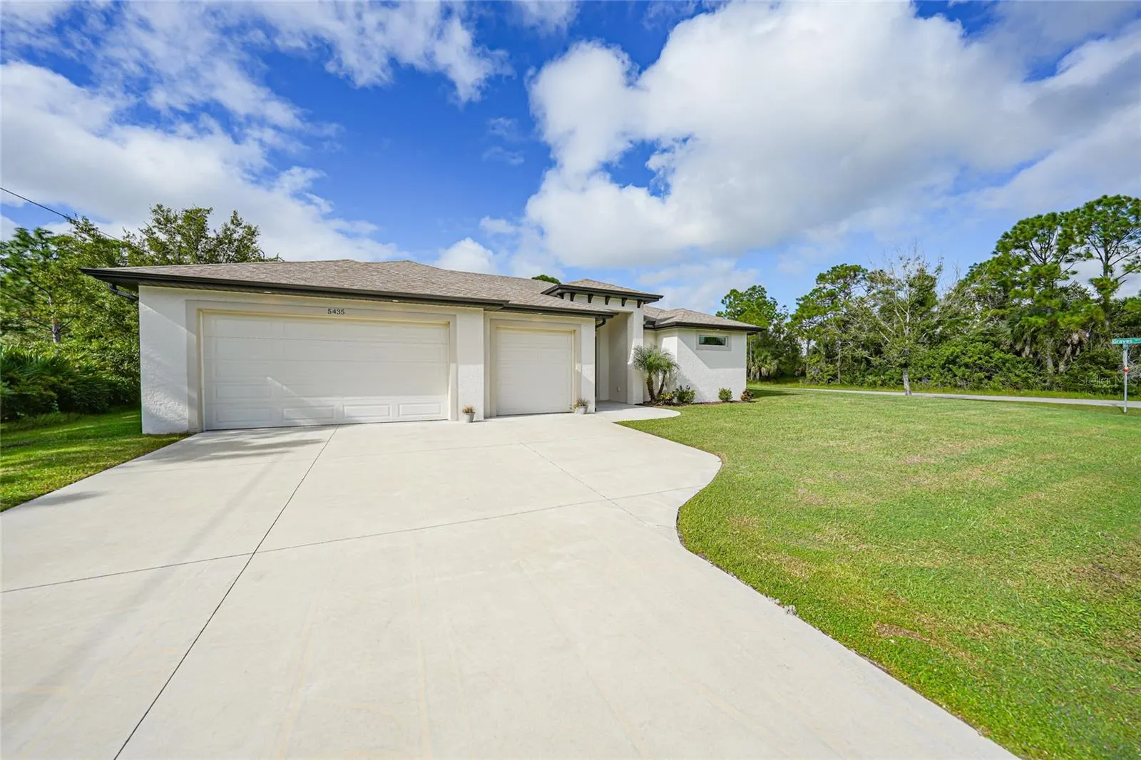 5435 MONTEGO LN