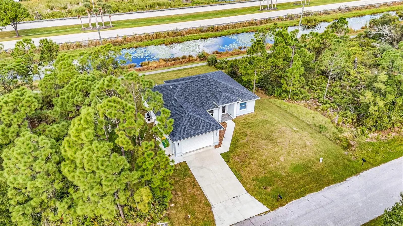 3297 SWANEE RD