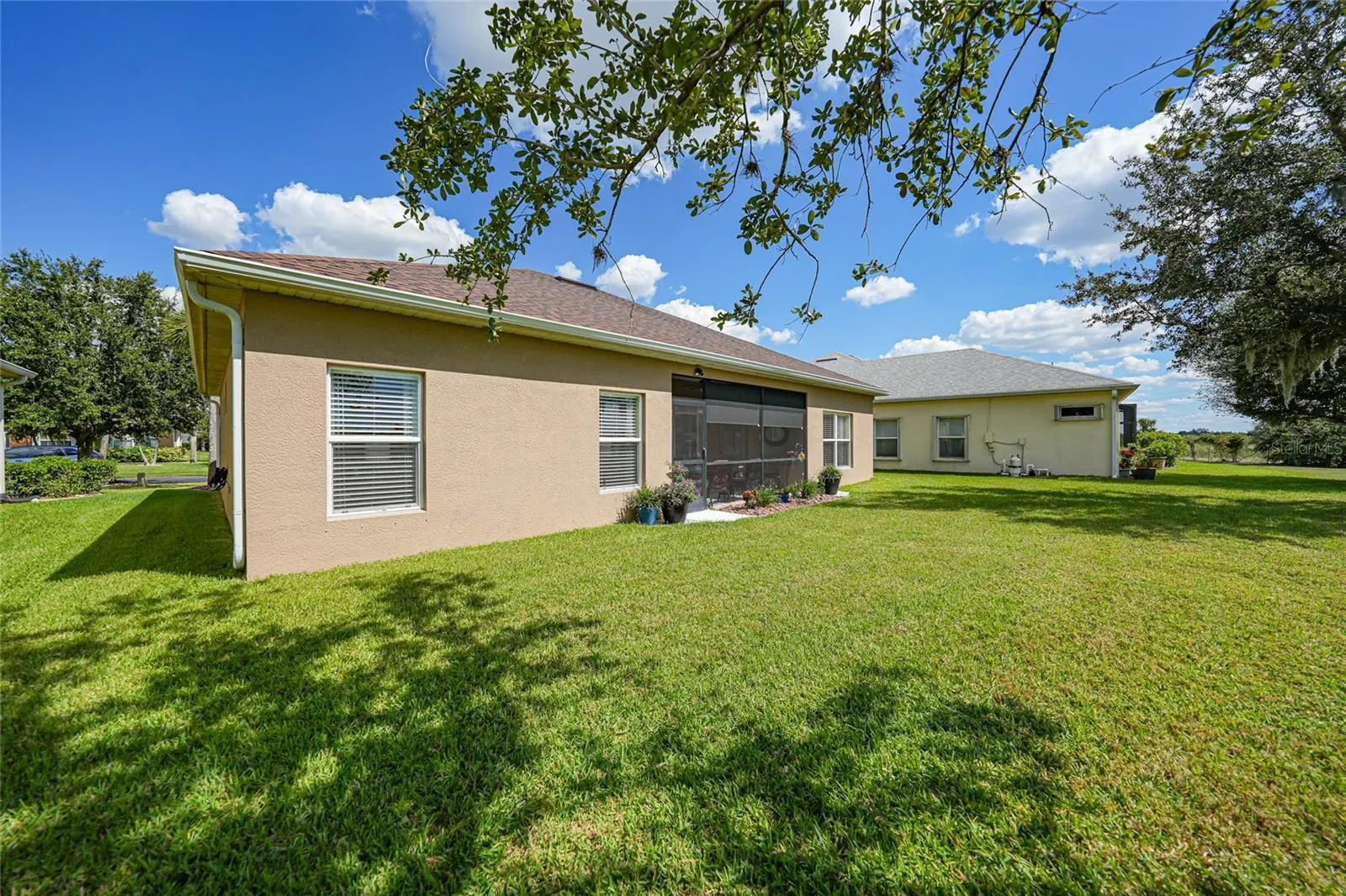 2772 SUNCOAST LAKES BLVD