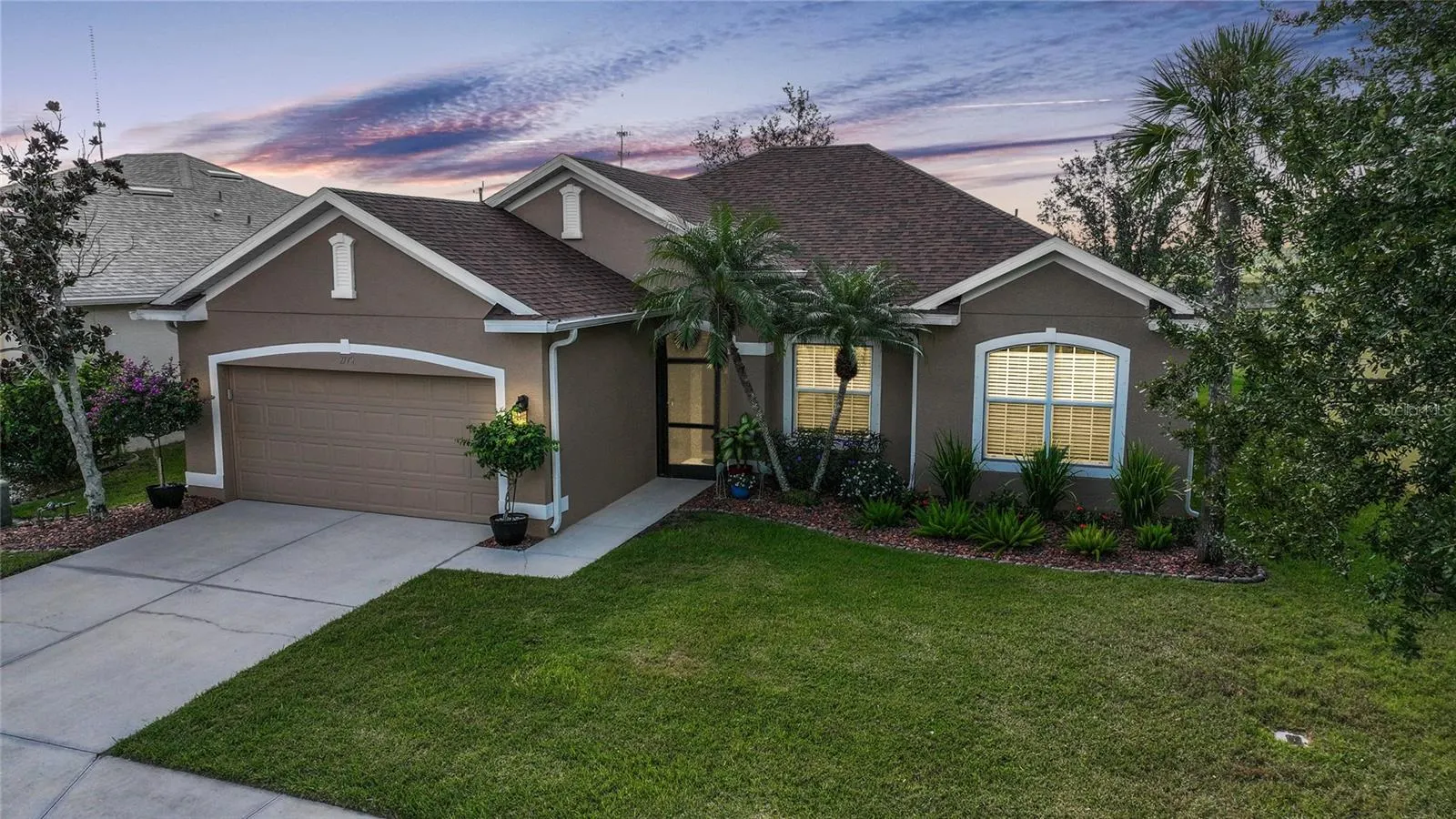 2772 SUNCOAST LAKES BLVD
