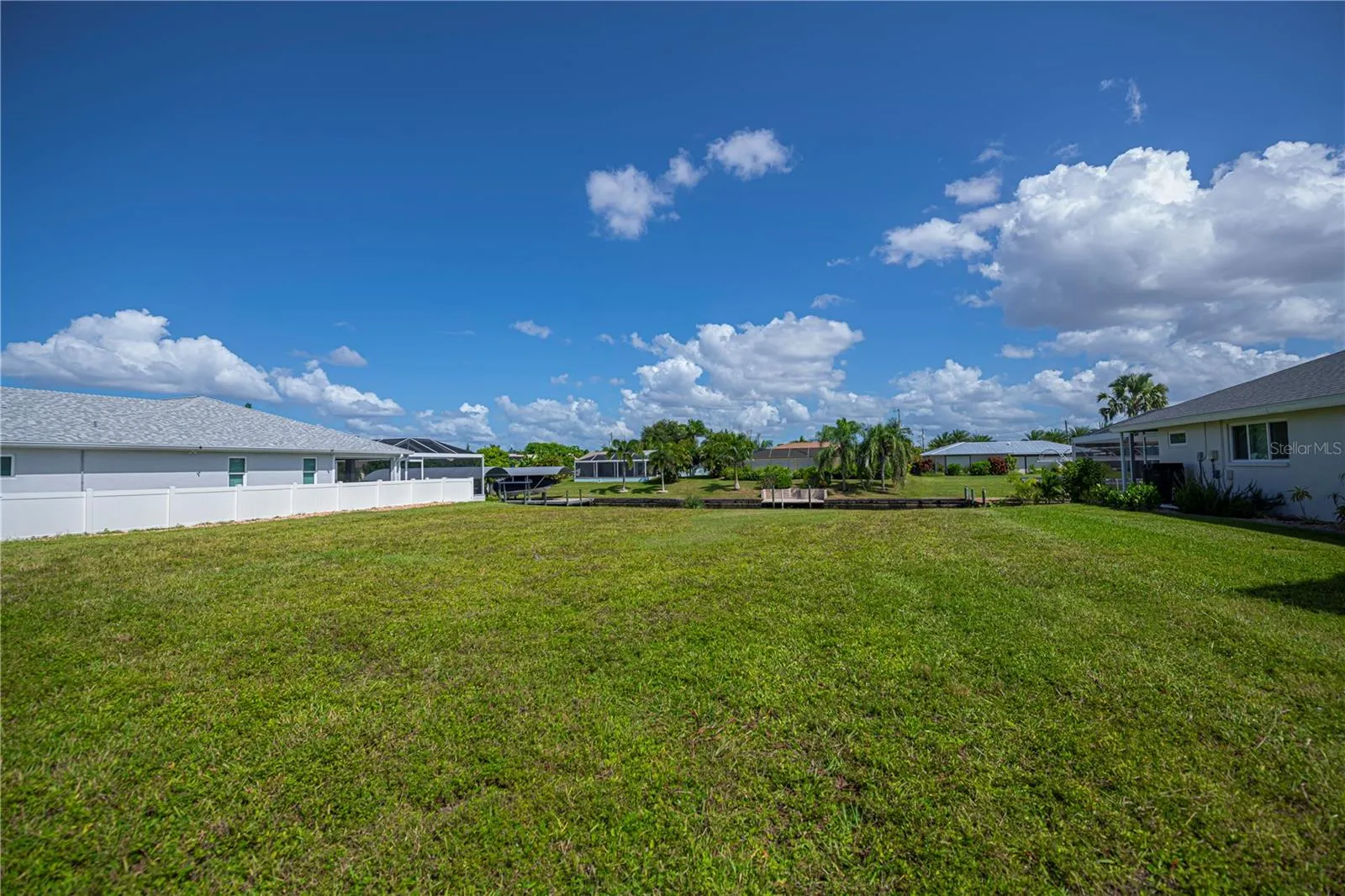 3725 SE 13TH AVE