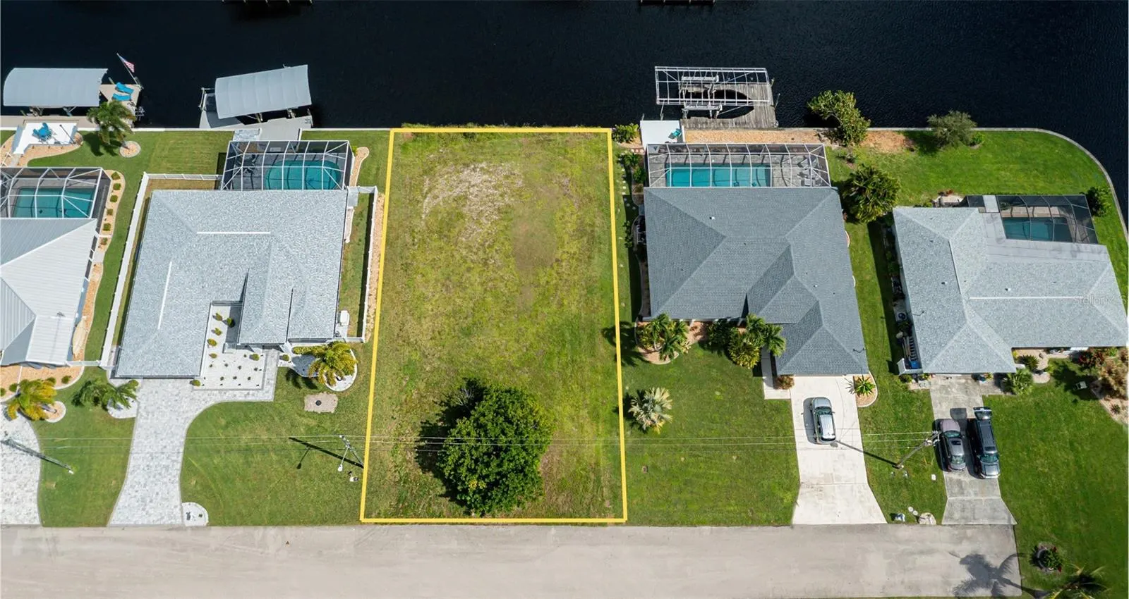 3725 SE 13TH AVE