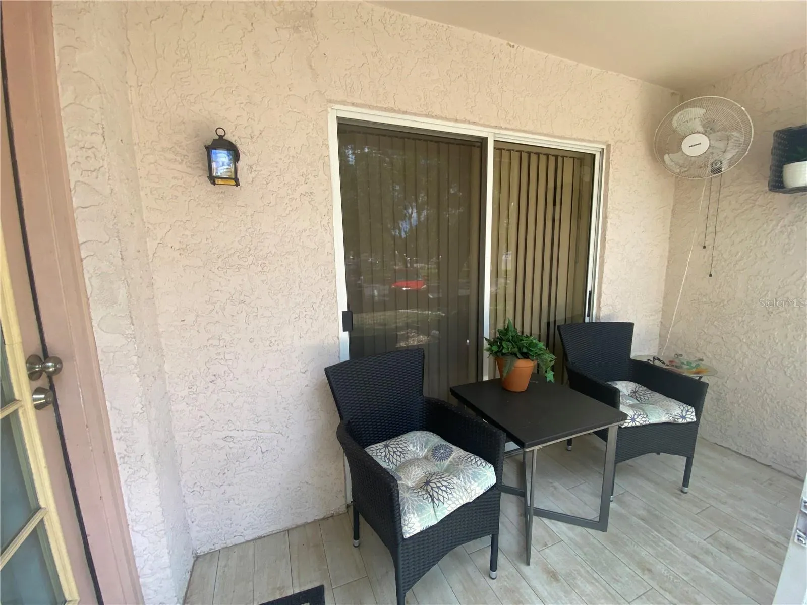 1051 FORREST NELSON BLVD #101, #101