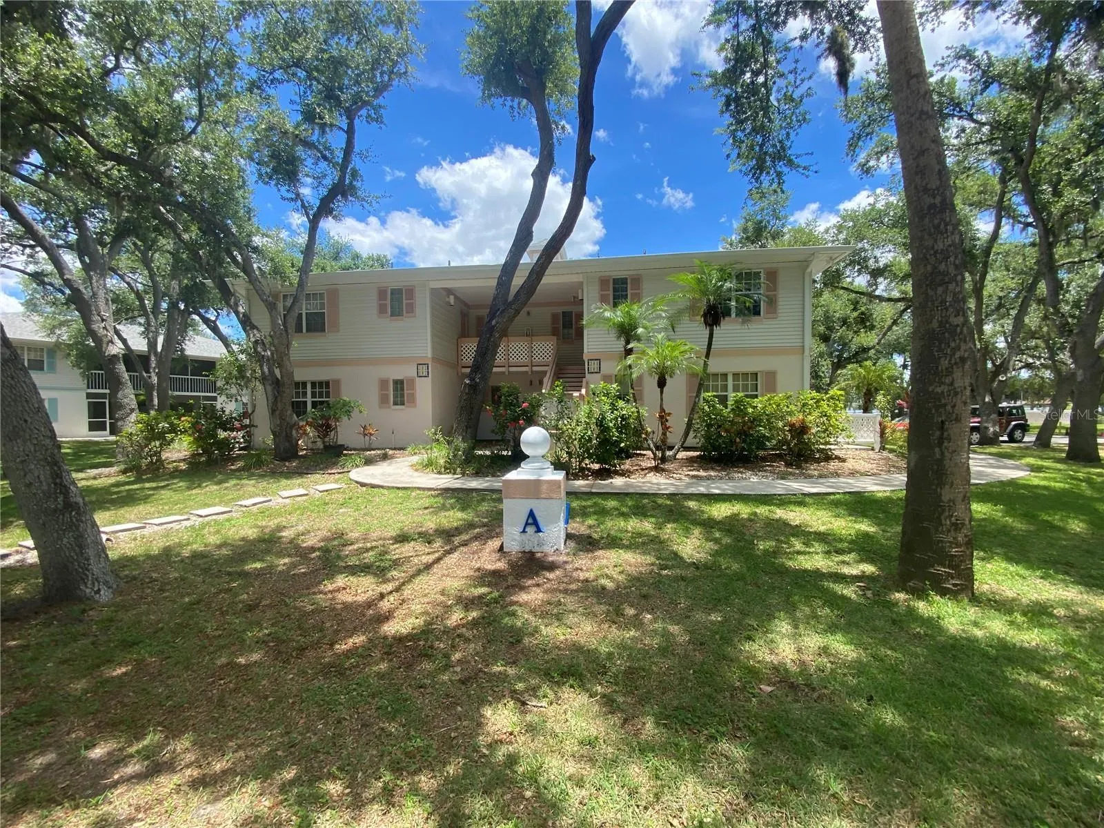 1051 FORREST NELSON BLVD #101, #101