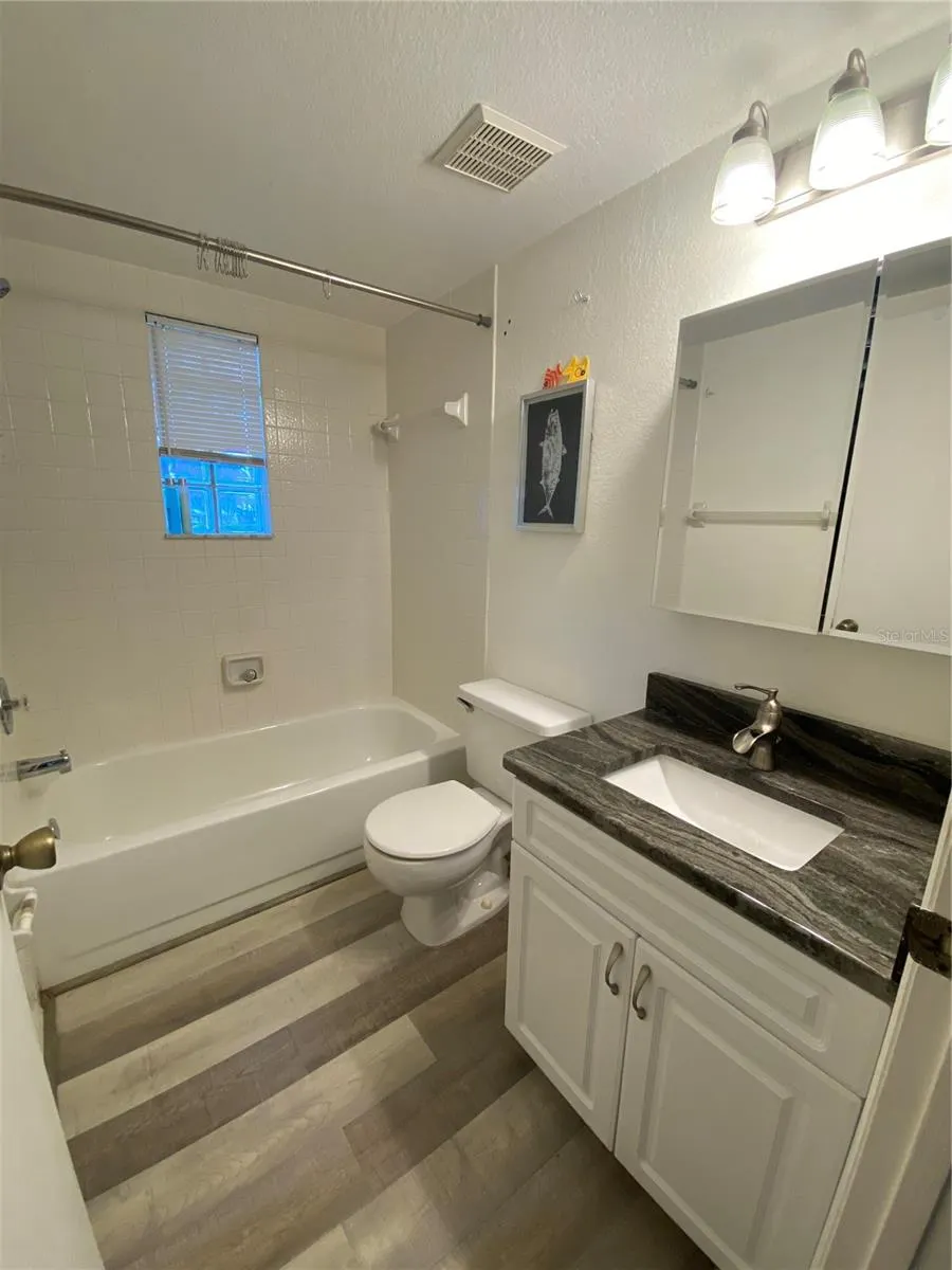 1051 FORREST NELSON BLVD #101, #101